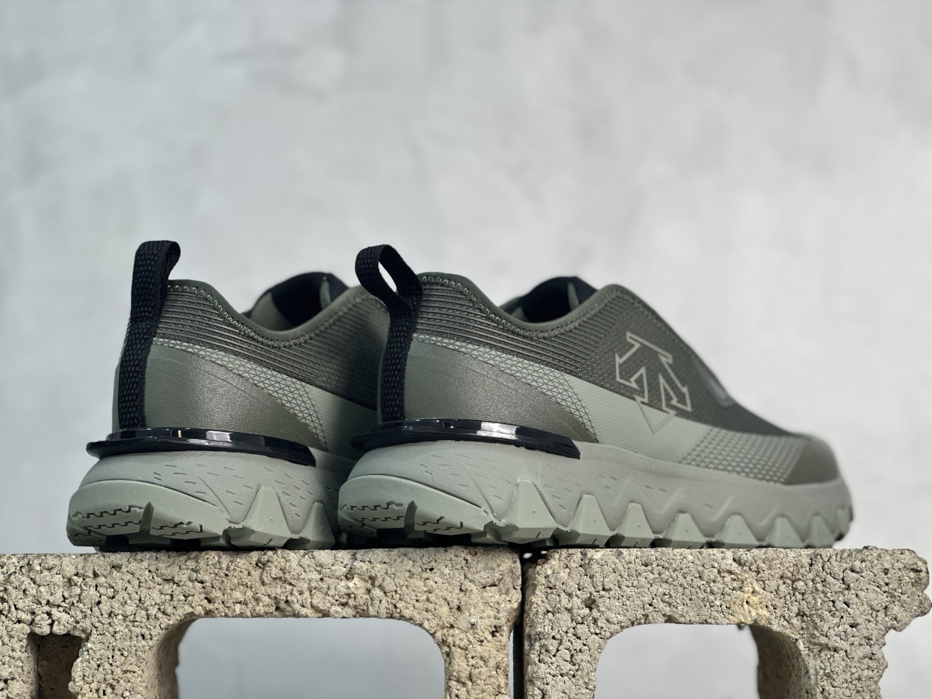 Descente Basic Shoes Breathable L-s