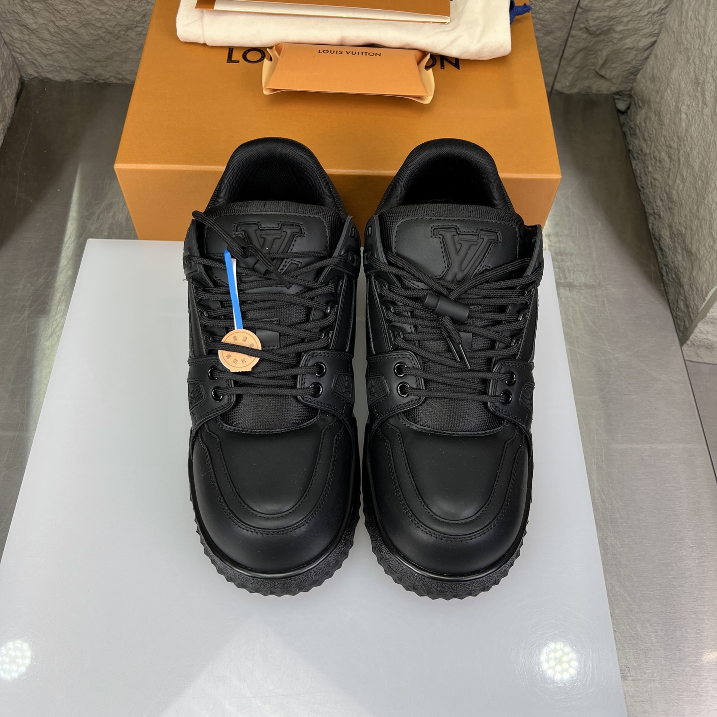 Louis Vuitton Male Board Shoes L