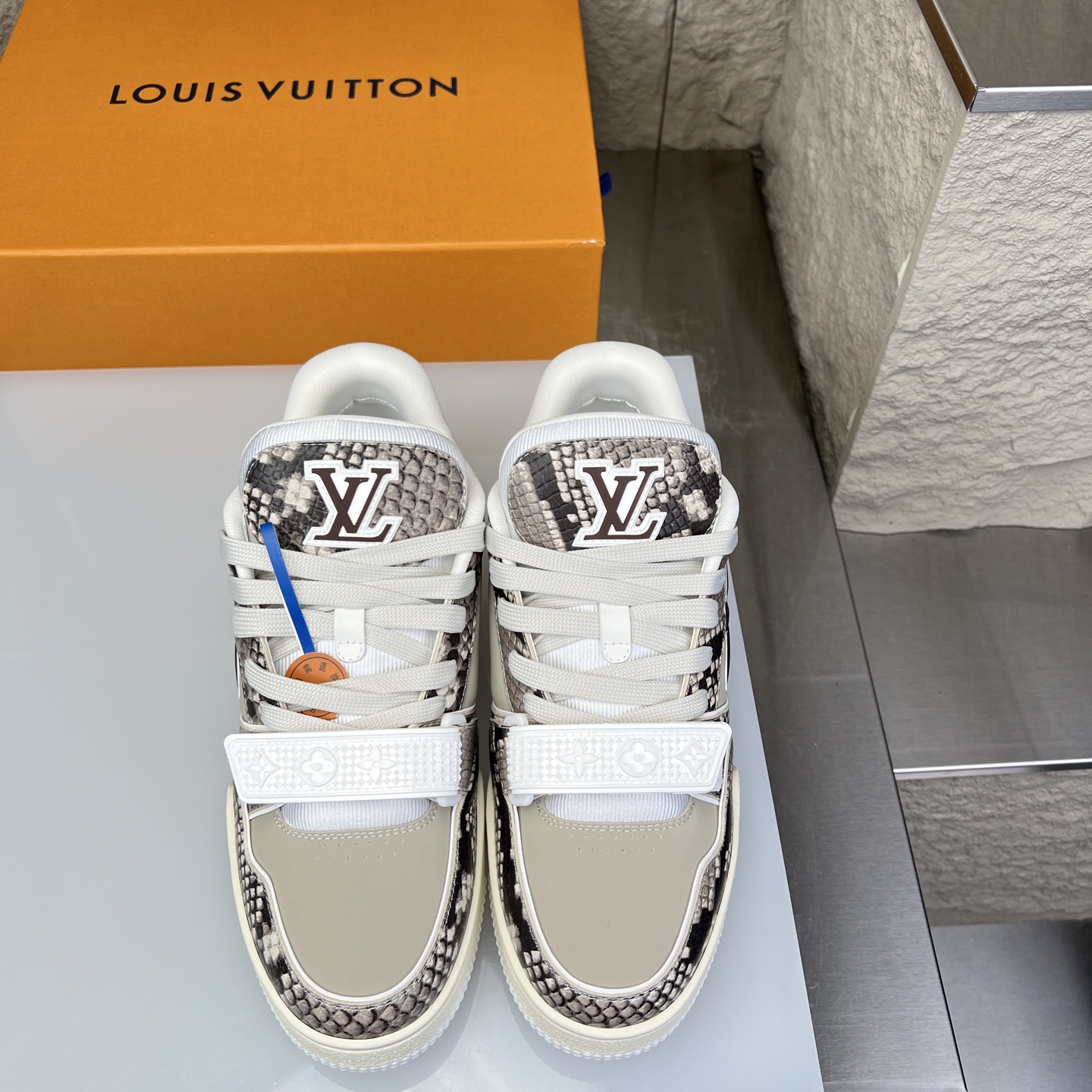 Louis Vuitton Male Board Shoes L