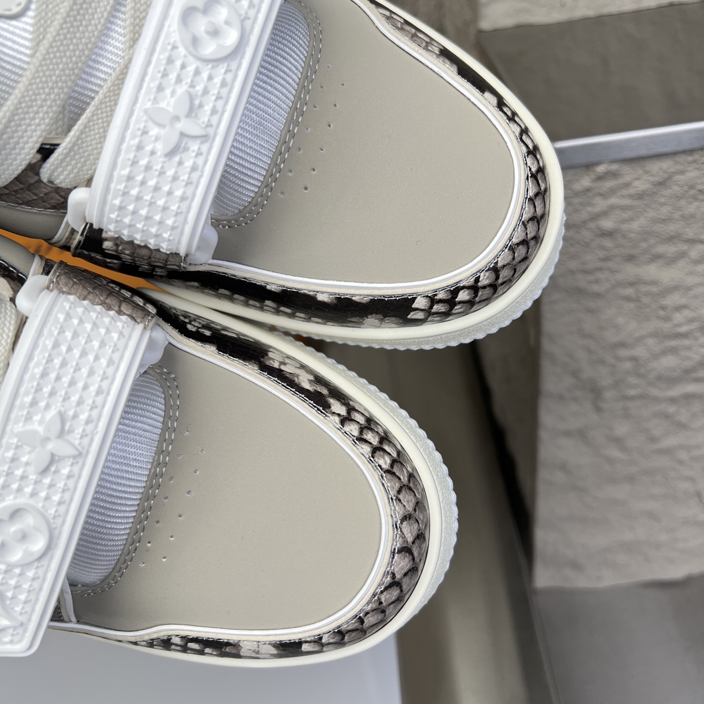 Louis Vuitton Male Board Shoes L