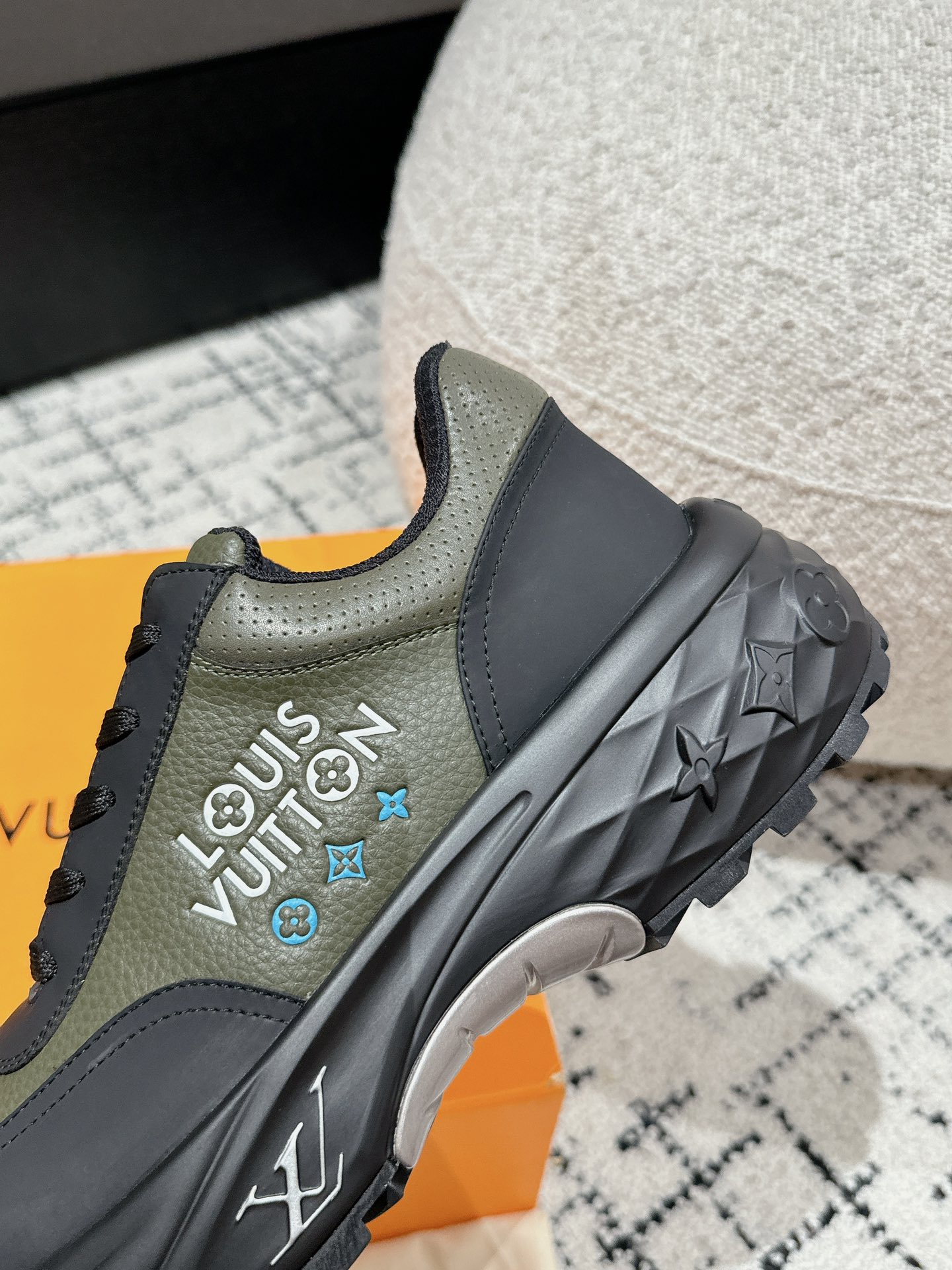 Louis Vuitton Male Sneakers Mesh Breathable L-s