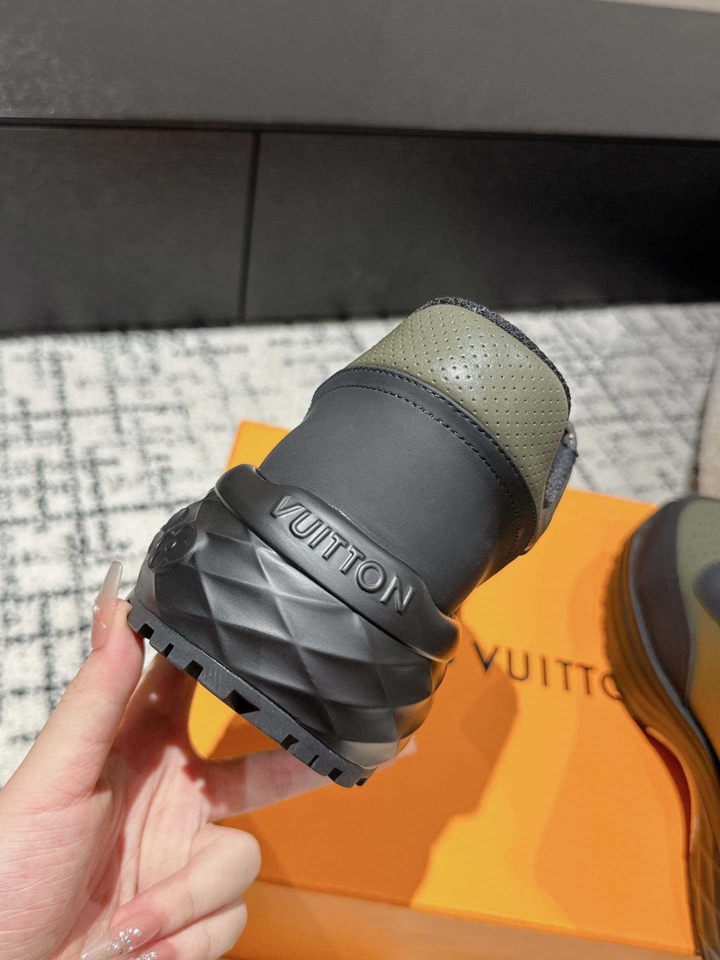 Louis Vuitton Male Sneakers Mesh Breathable L-s