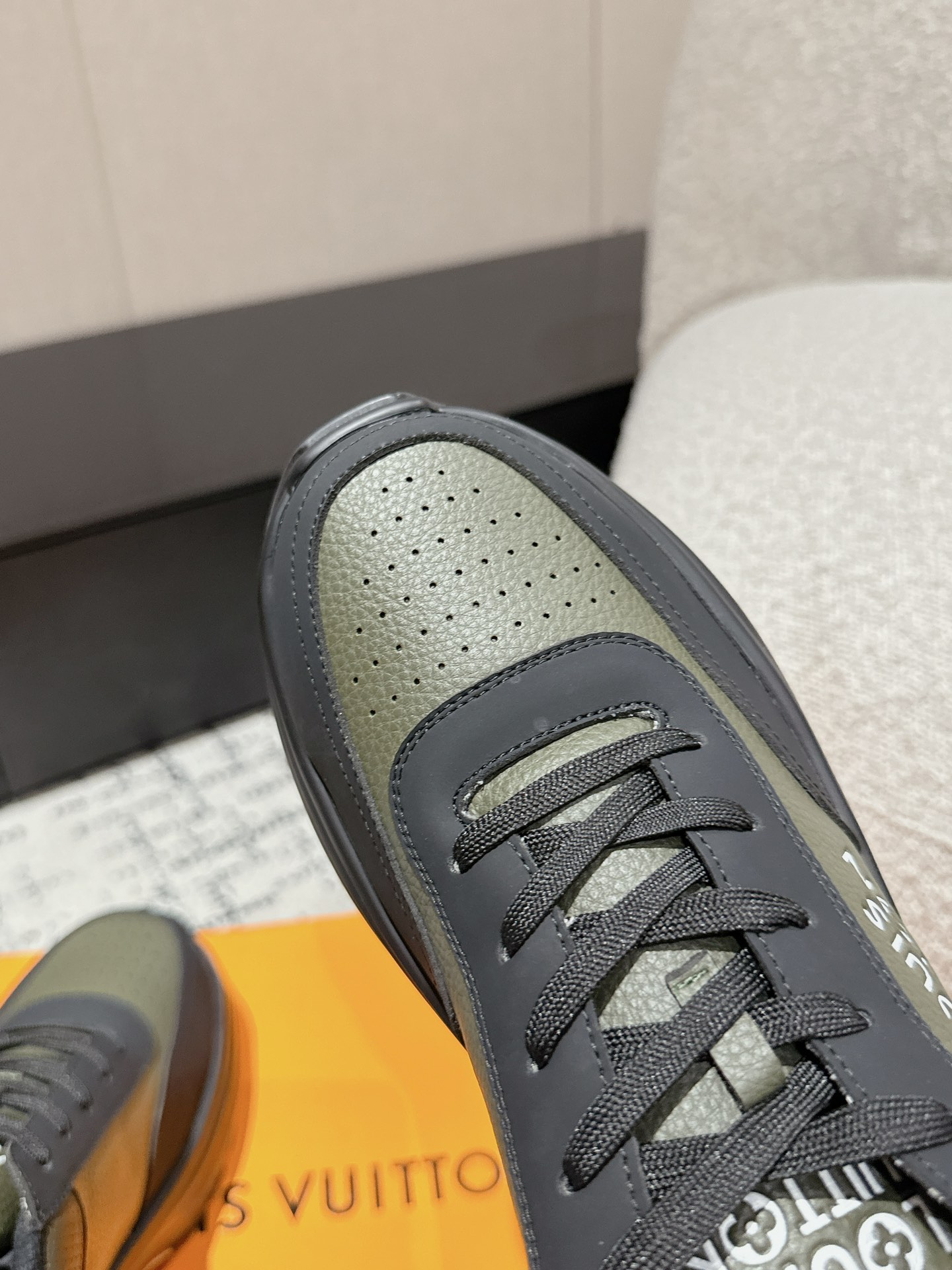 Louis Vuitton Male Sneakers Mesh Breathable L-s