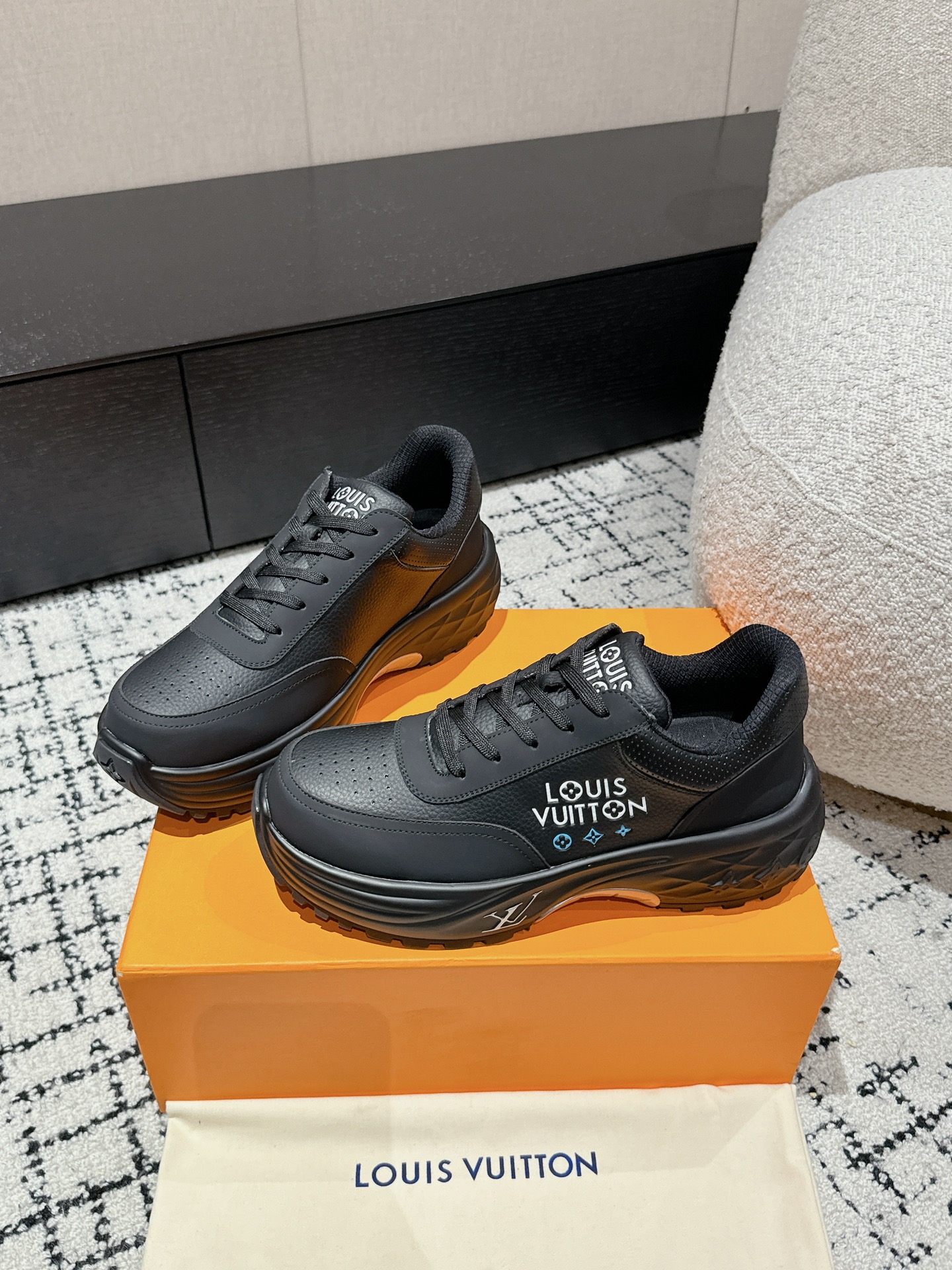Louis Vuitton Male Sneakers Mesh Breathable L-s