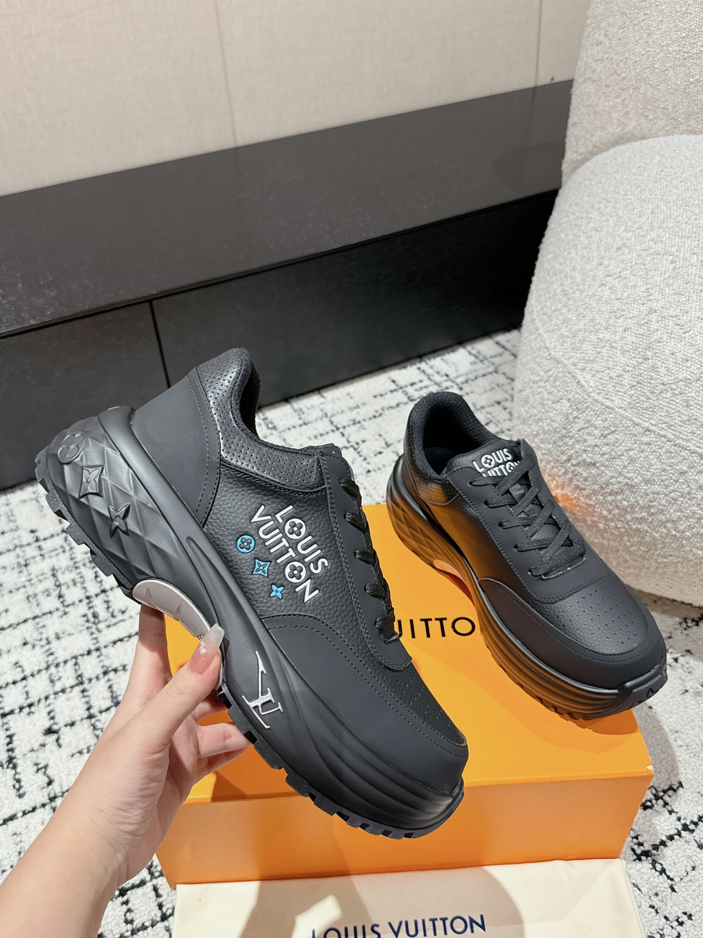 Louis Vuitton Male Sneakers Mesh Breathable L-s