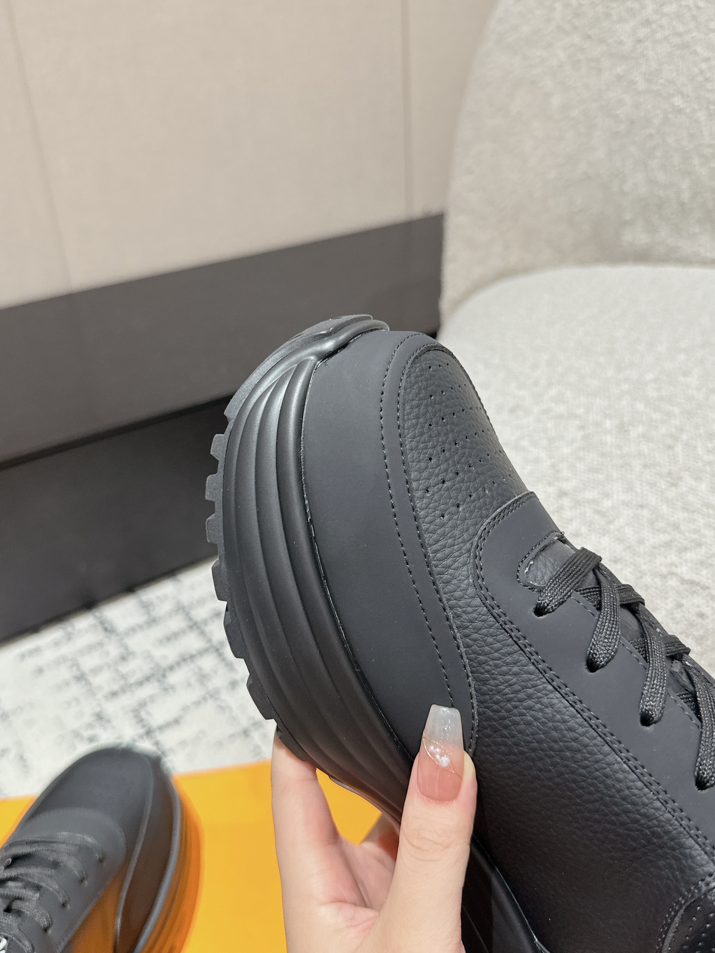 Louis Vuitton Male Sneakers Mesh Breathable L-s