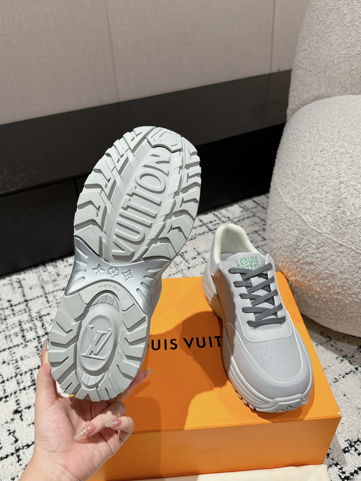 Louis Vuitton Male Sneakers Mesh Breathable L-s