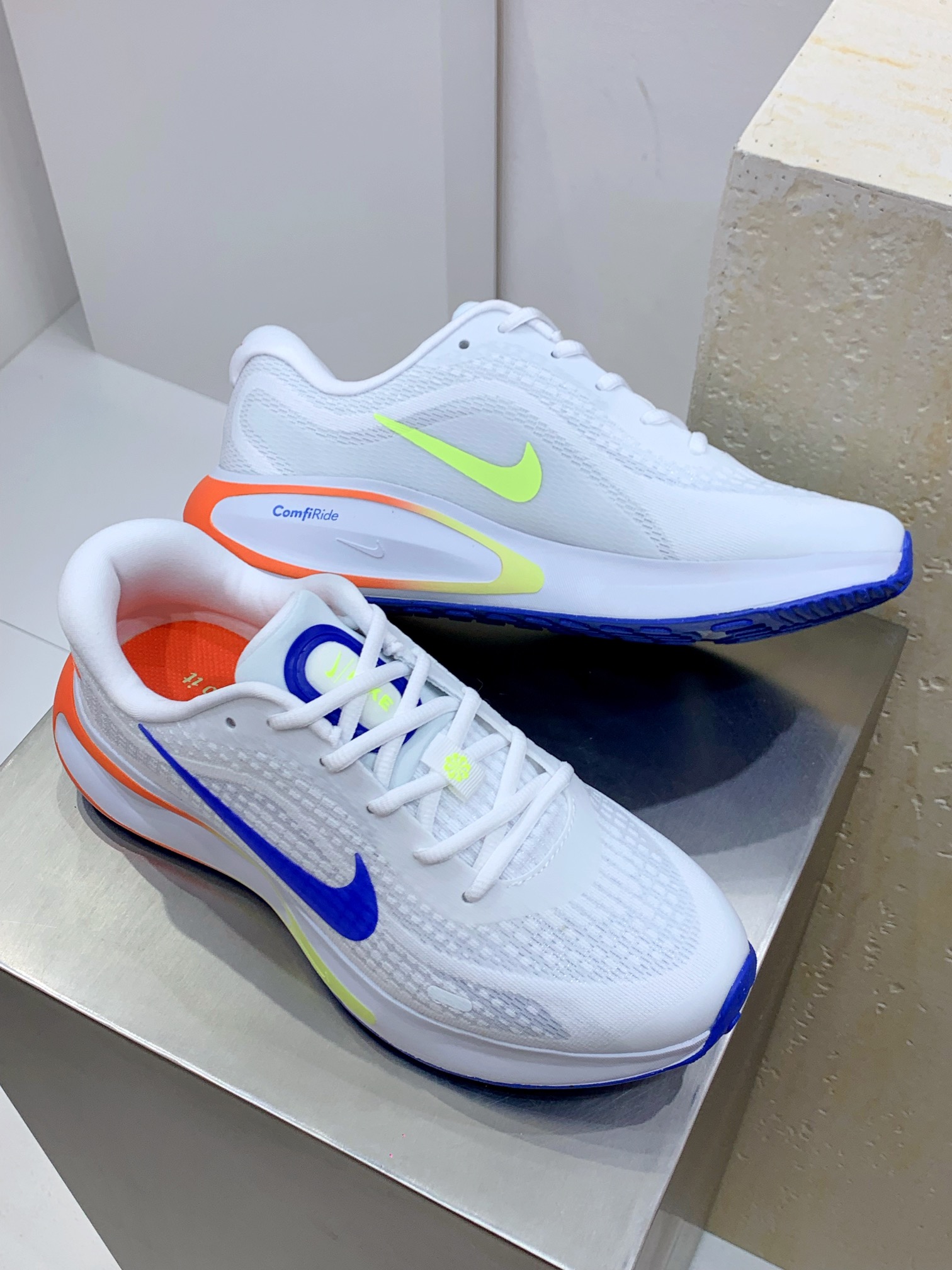 Male Basic Shoes M-l-s