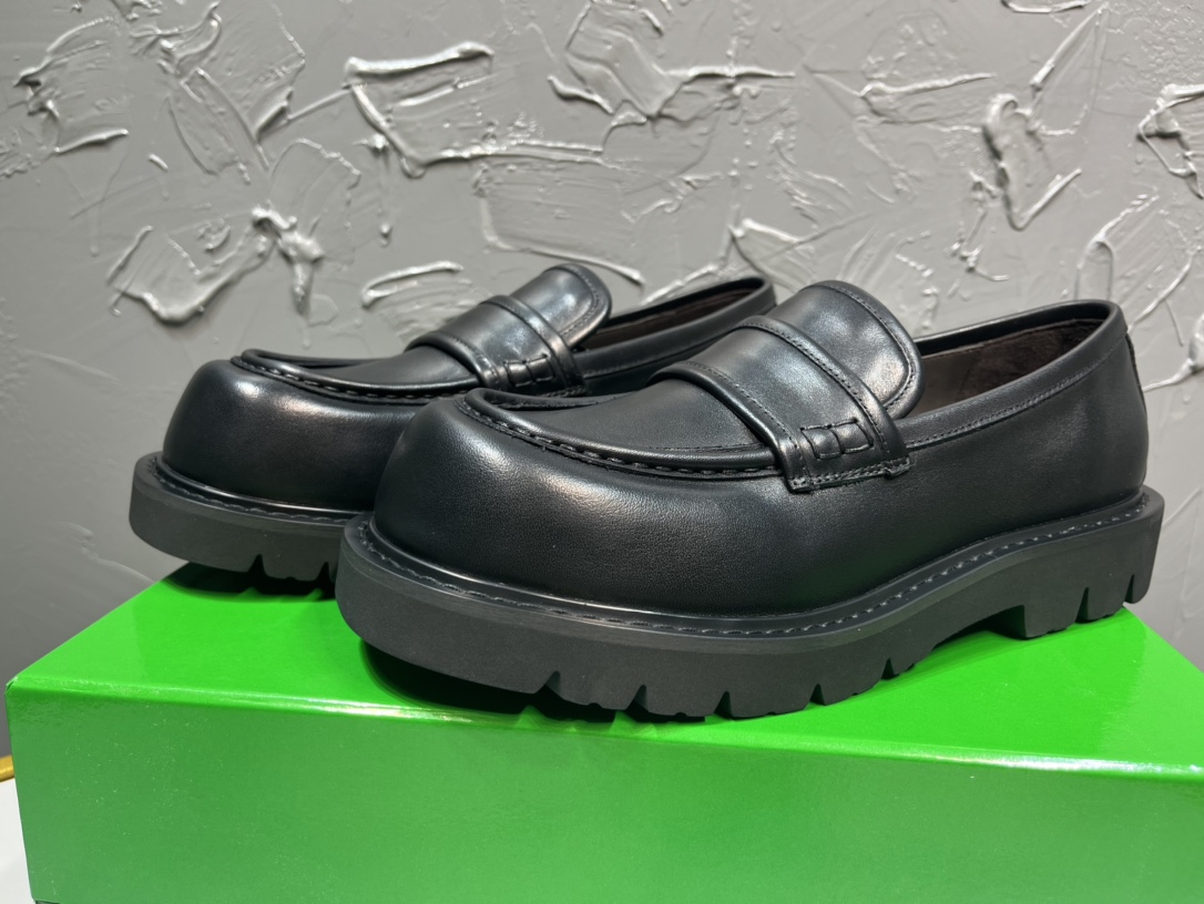 Basic Shoes 46-s