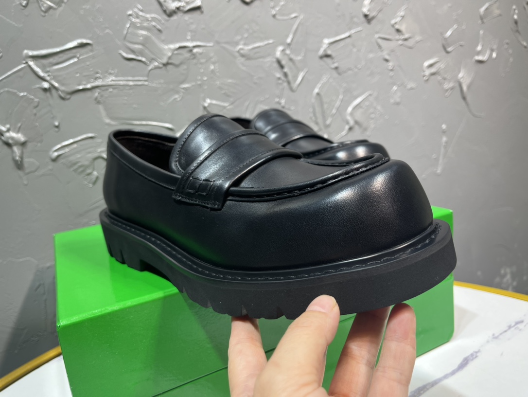 Basic Shoes 46-s