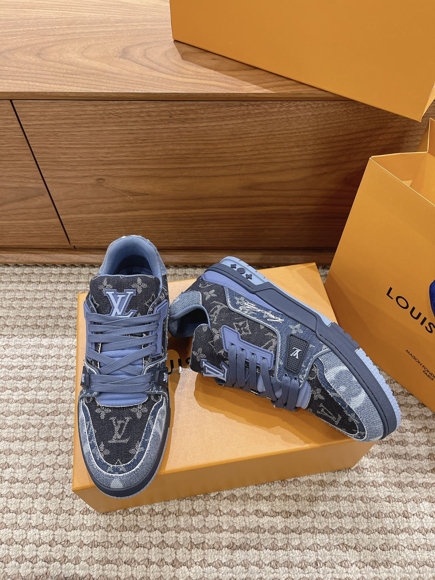 Louis Vuitton Basic Shoes Mesh L-s