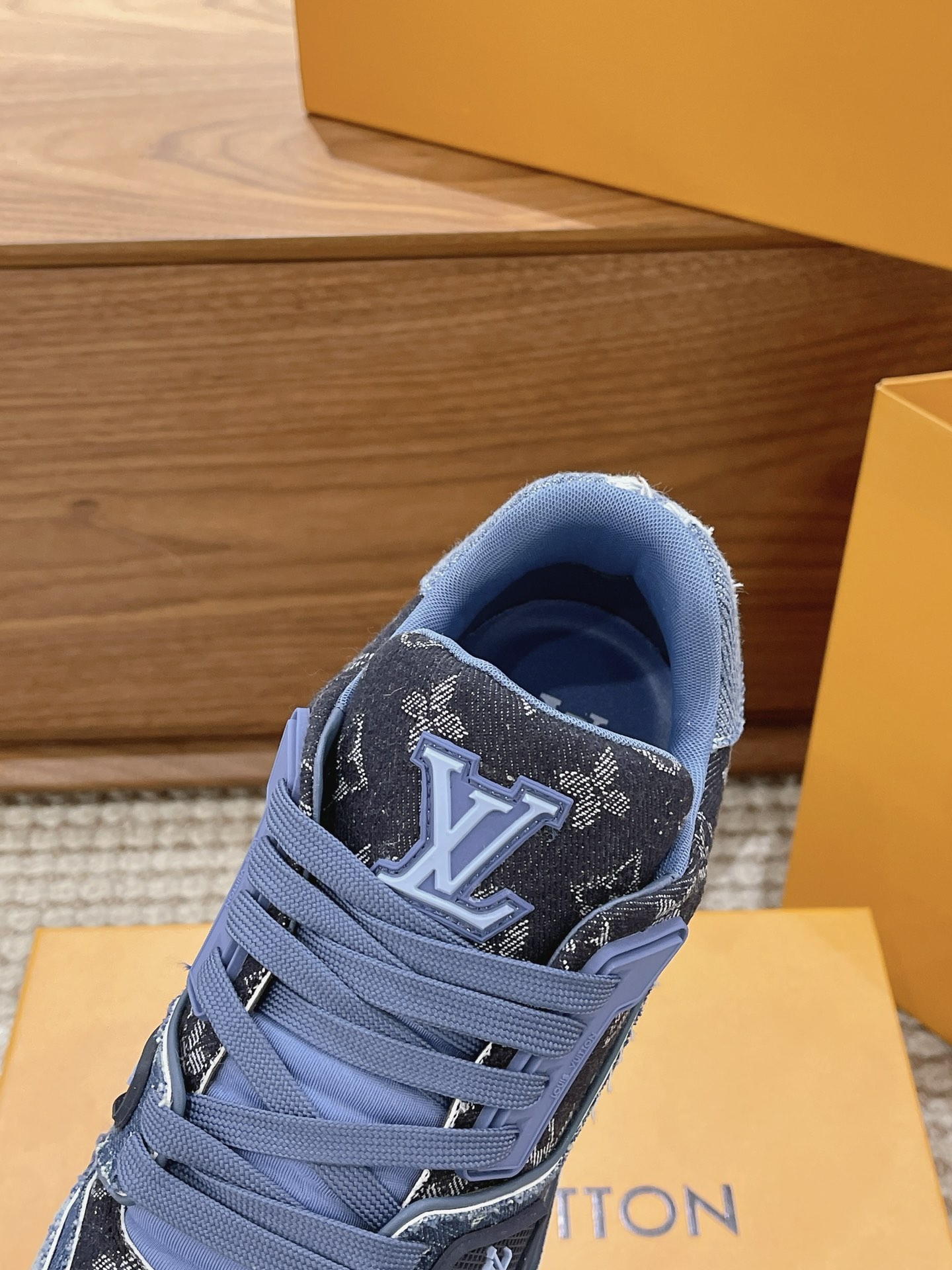 Louis Vuitton Basic Shoes Mesh L-s