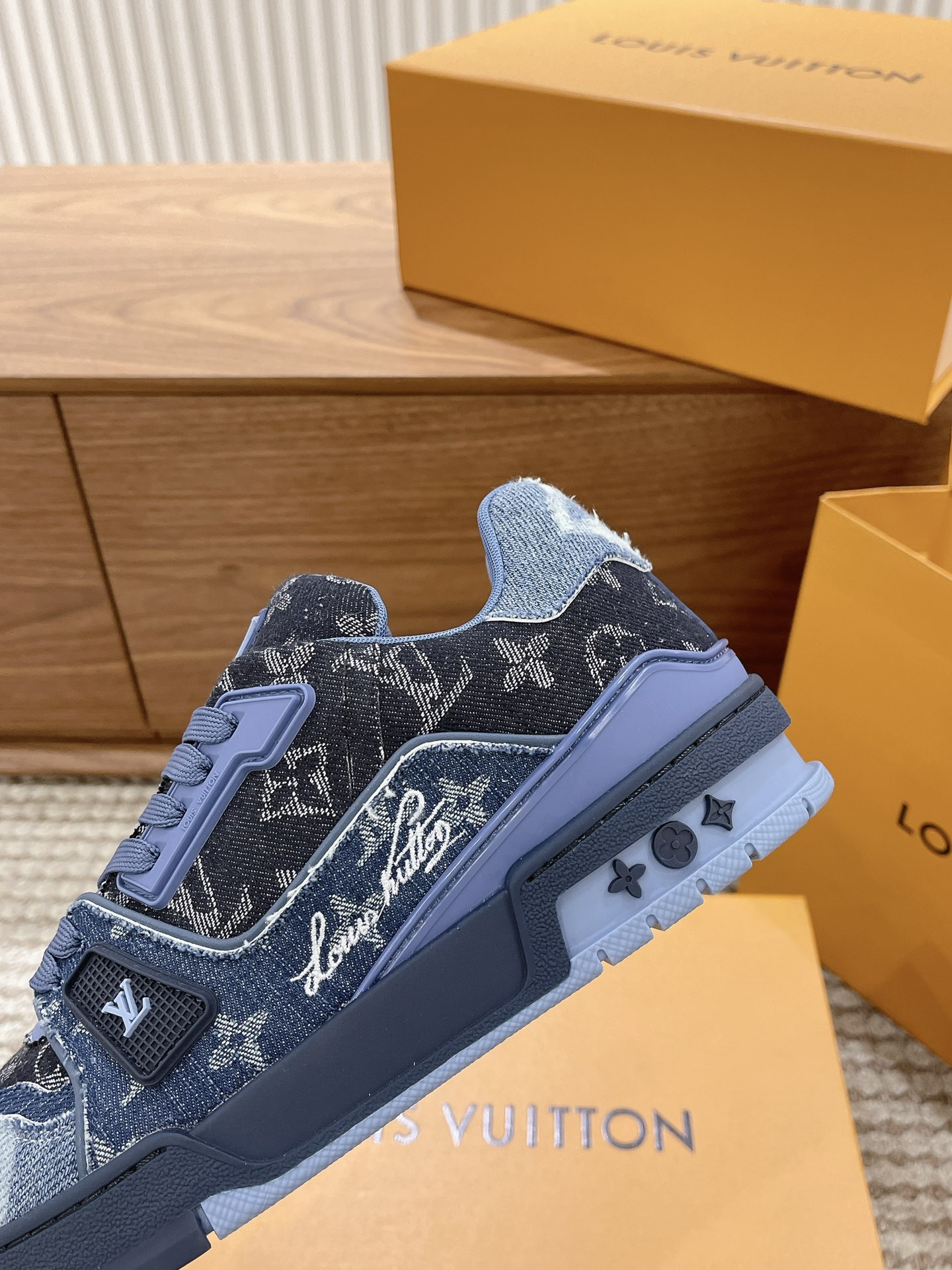 Louis Vuitton Basic Shoes Mesh L-s