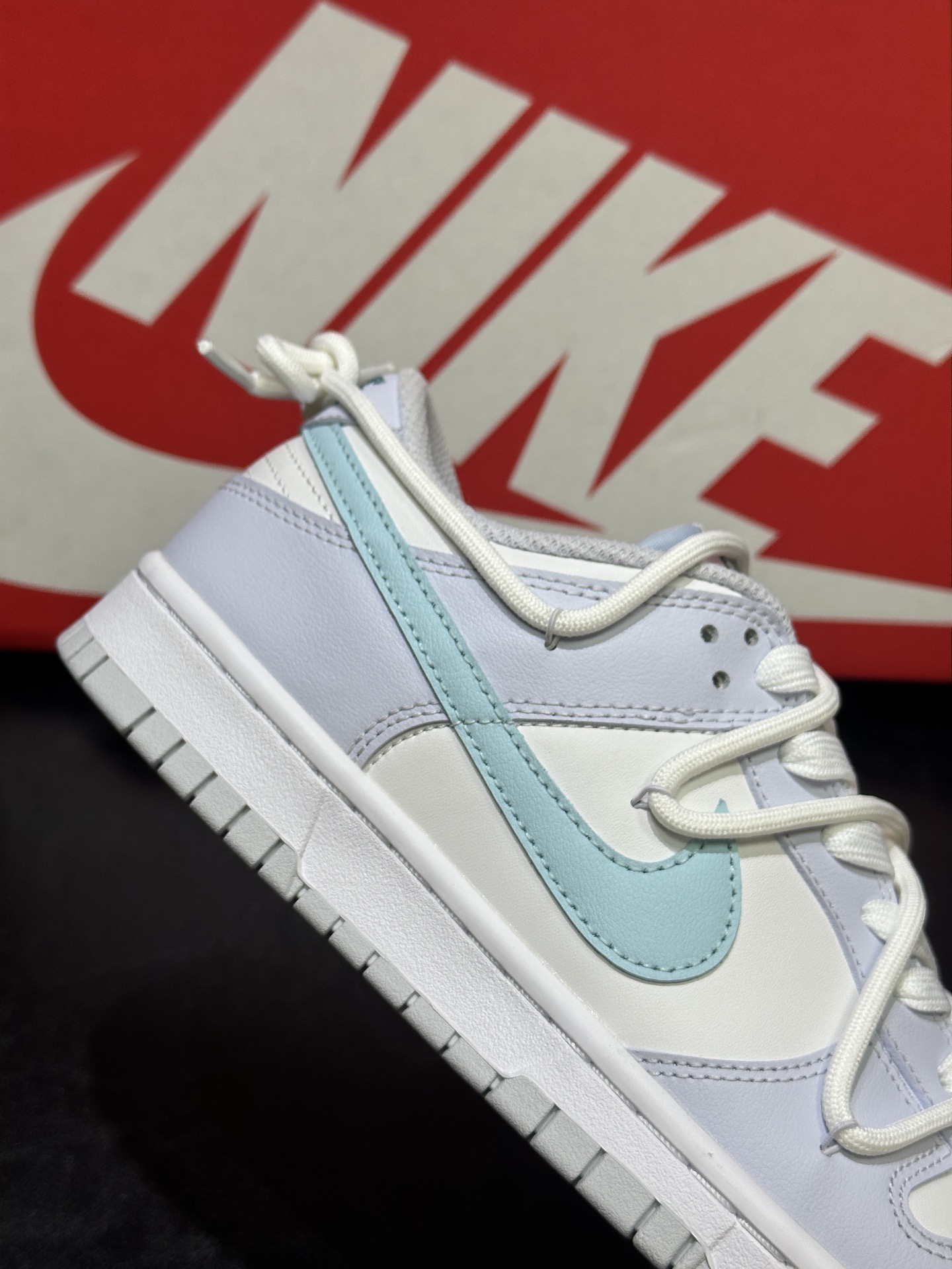 Nike Basic Shoes White L-s