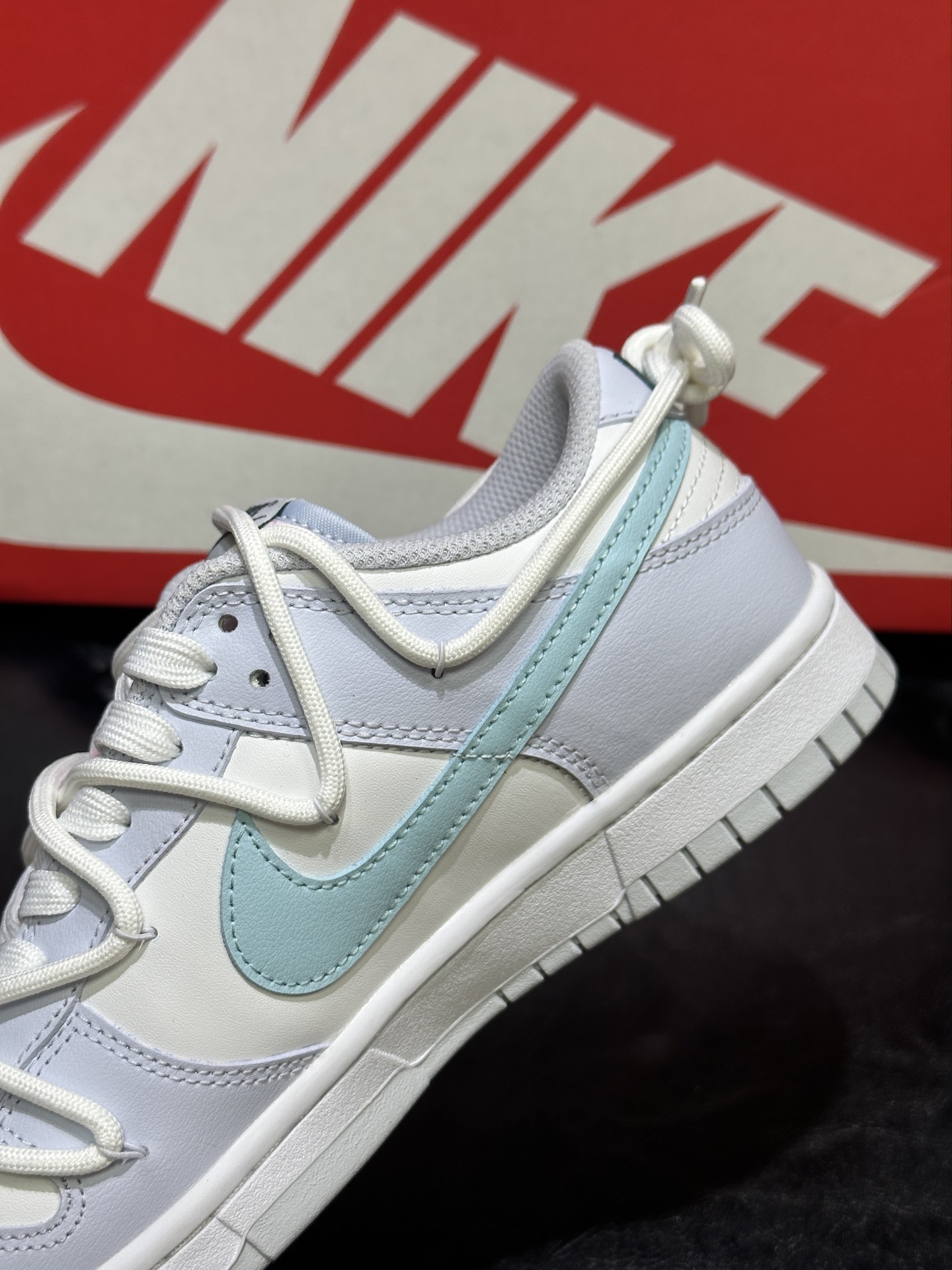 Nike Basic Shoes White L-s