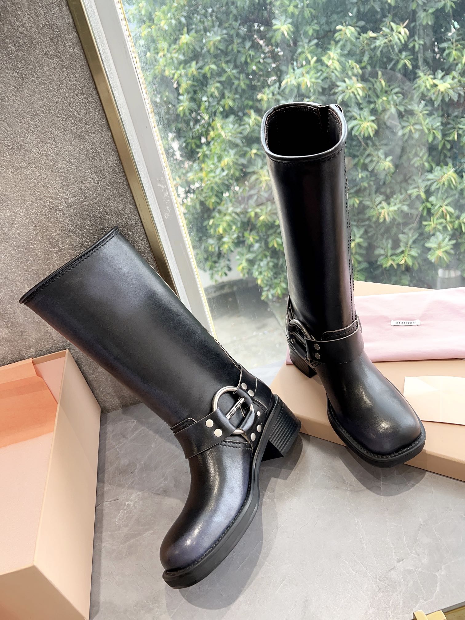 Miu Miu Basic Shoes M