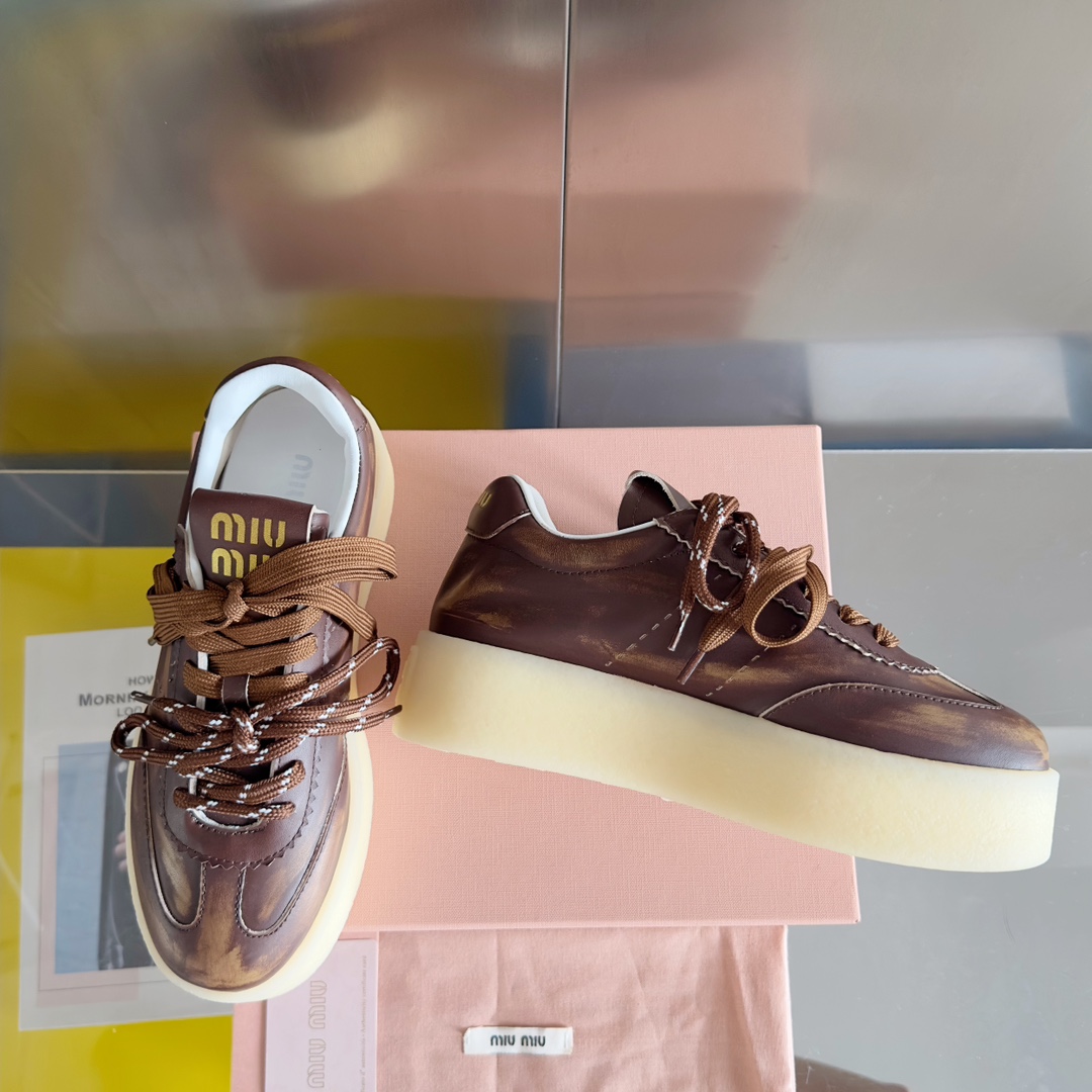 Miu Miu Female Sneakers M-s