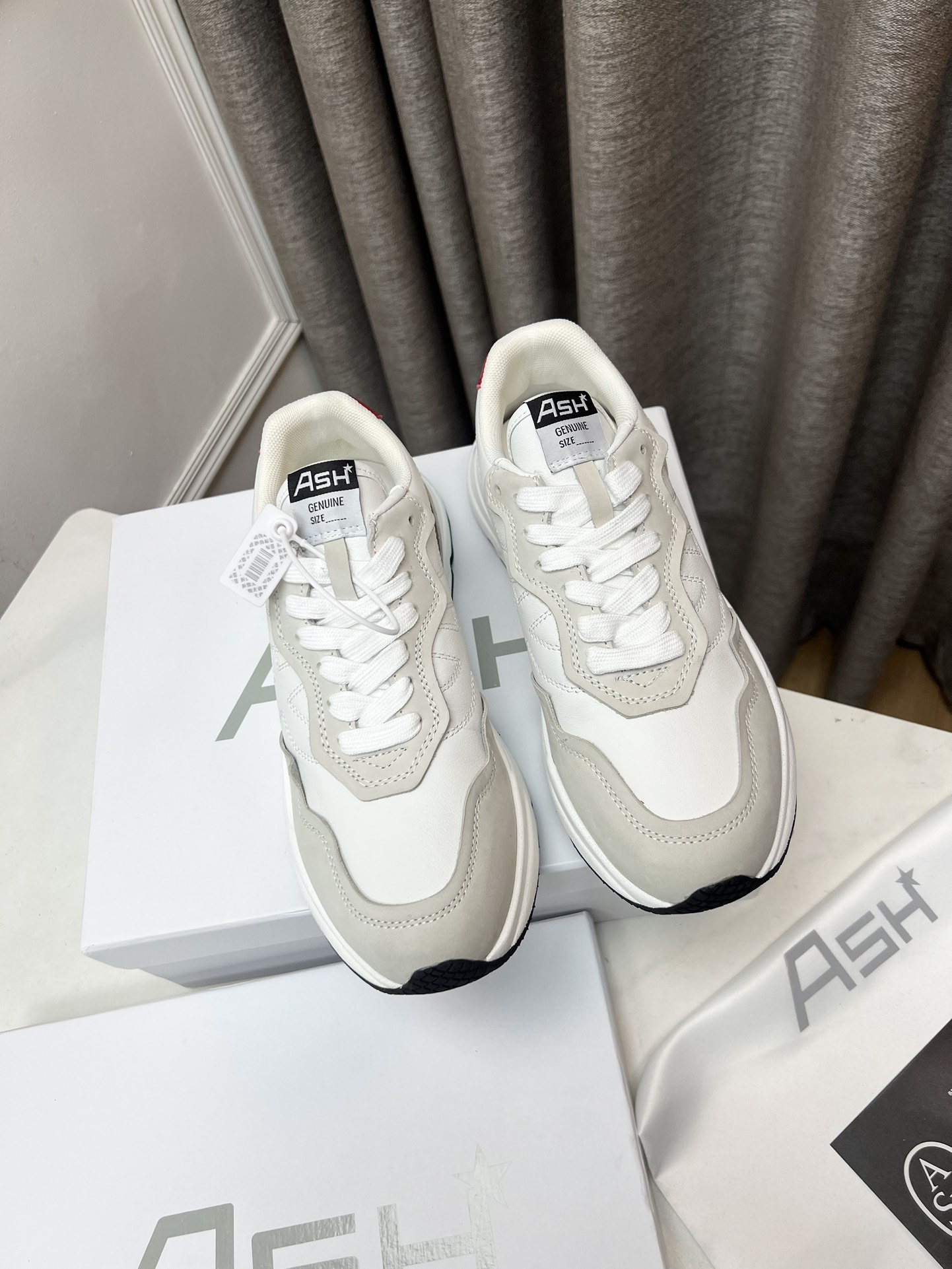 Hermes Female Sneakers Breathable M-s