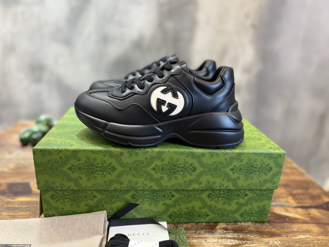 Gucci Sneakers M-s