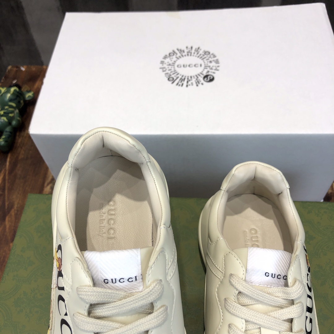 Gucci Sneakers M-s