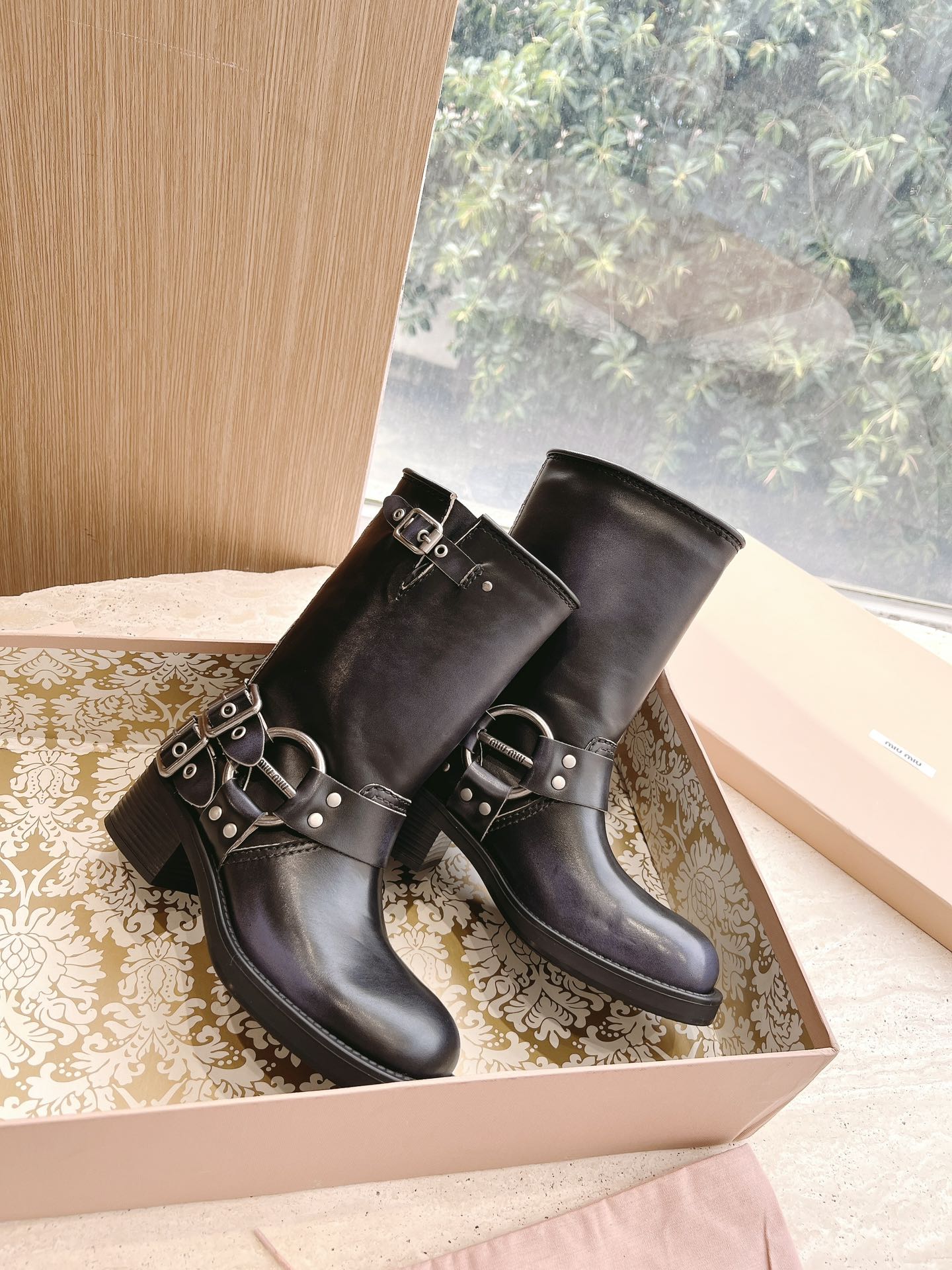 Miu Miu Basic Shoes M