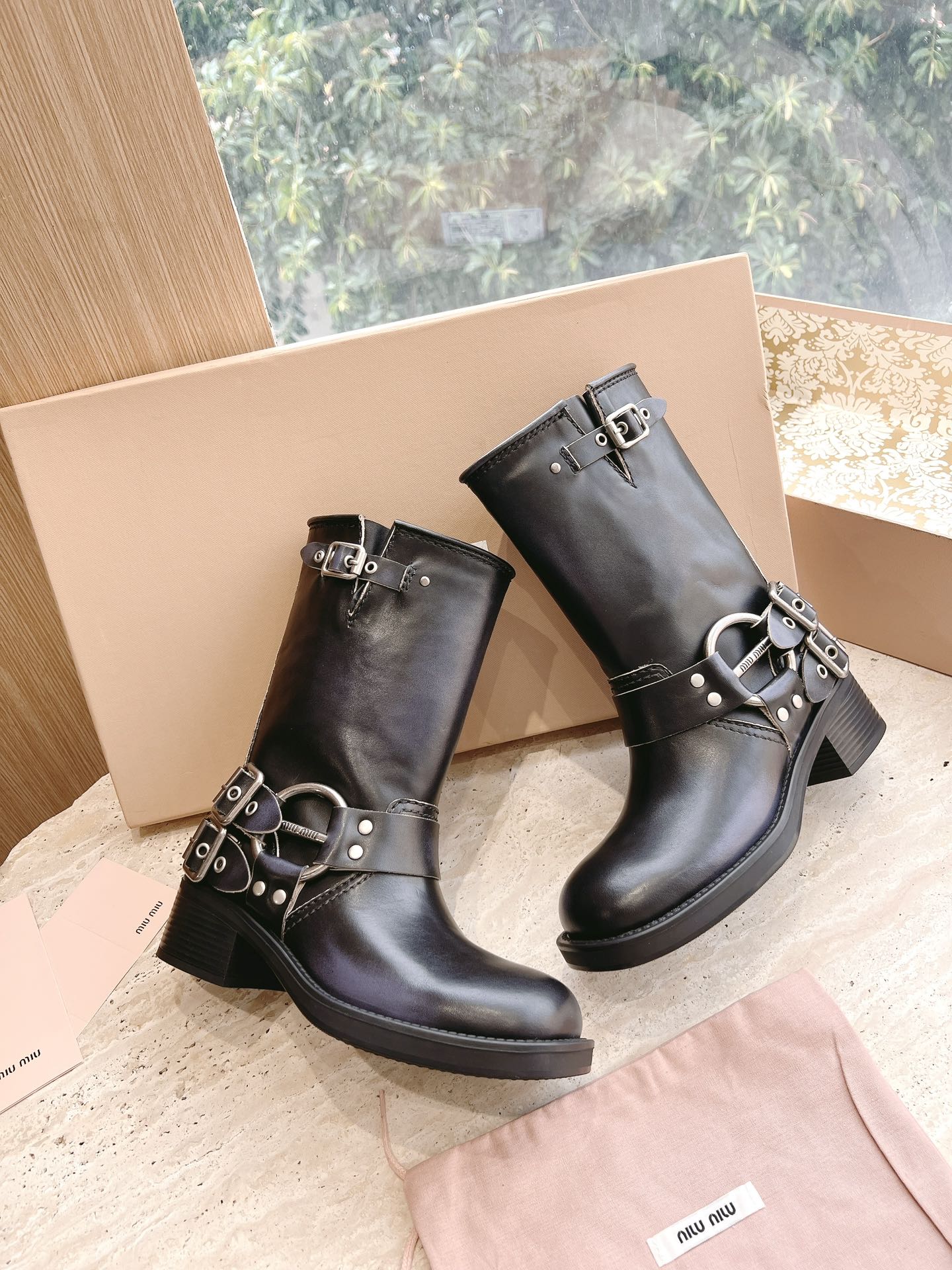 Miu Miu Basic Shoes M