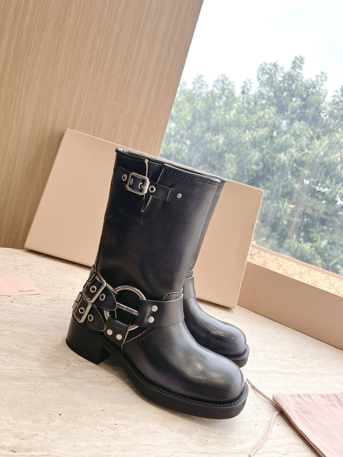 Miu Miu Basic Shoes M