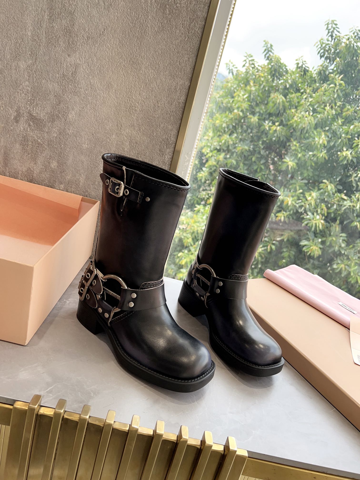 Miu Miu Basic Shoes M