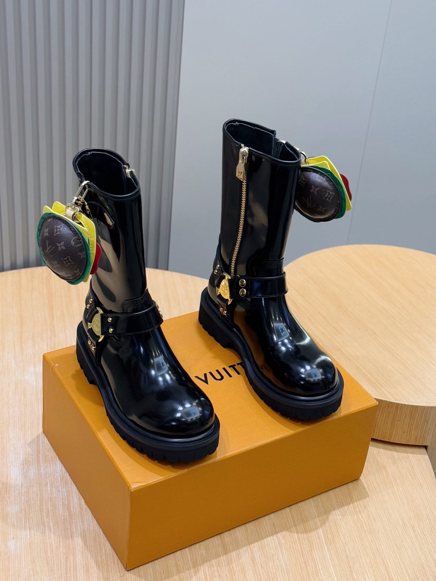 Louis Vuitton Timberland Male Basic Shoes M-l