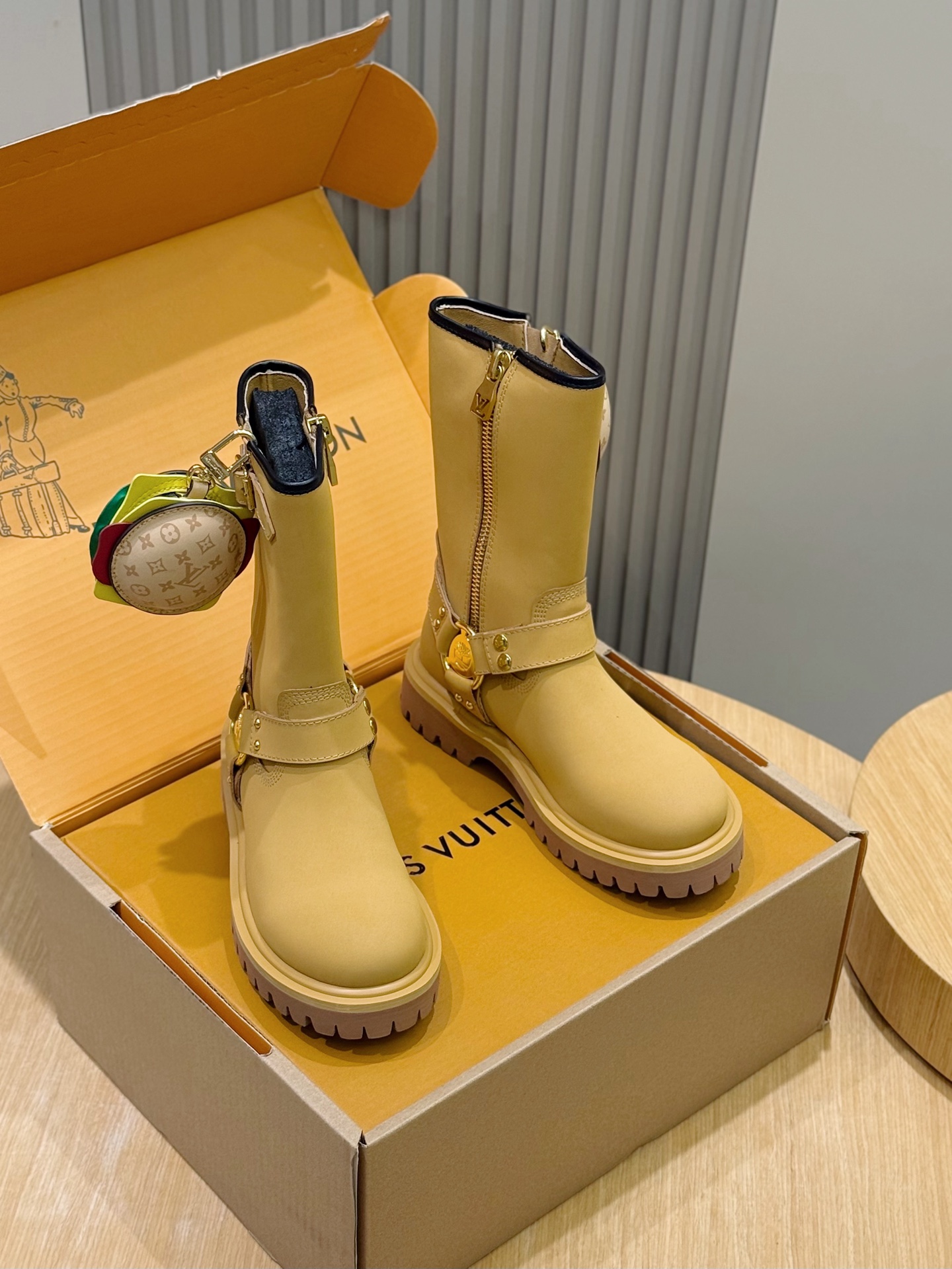 Louis Vuitton Timberland Male Basic Shoes M-l