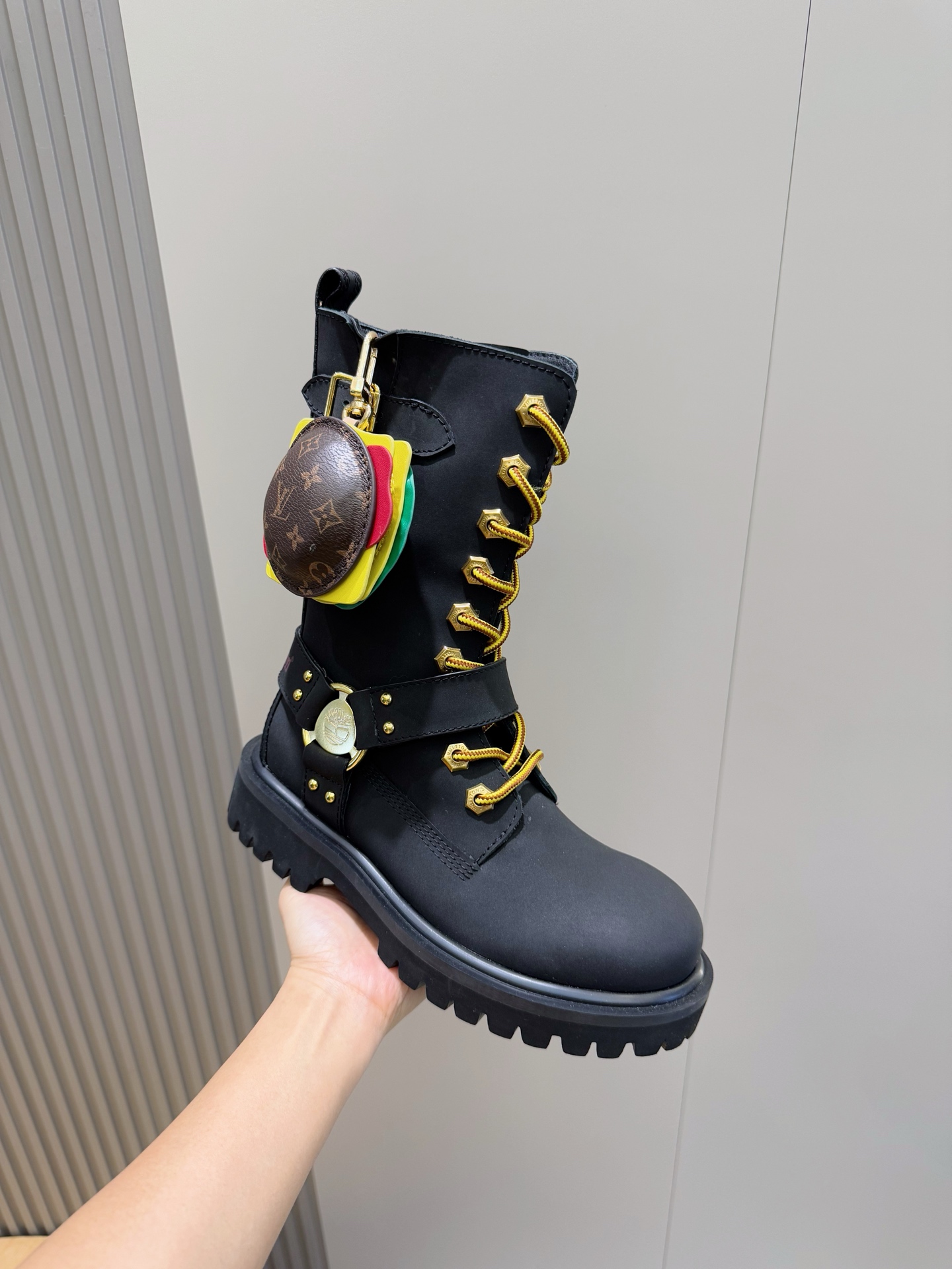 Louis Vuitton Timberland Male Basic Shoes M-l
