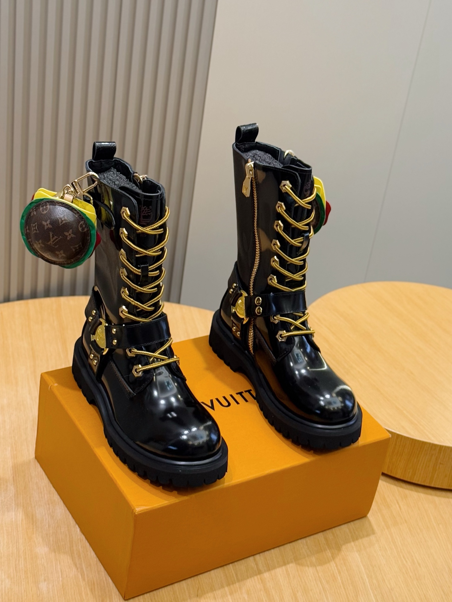 Louis Vuitton Timberland Male Basic Shoes M-l