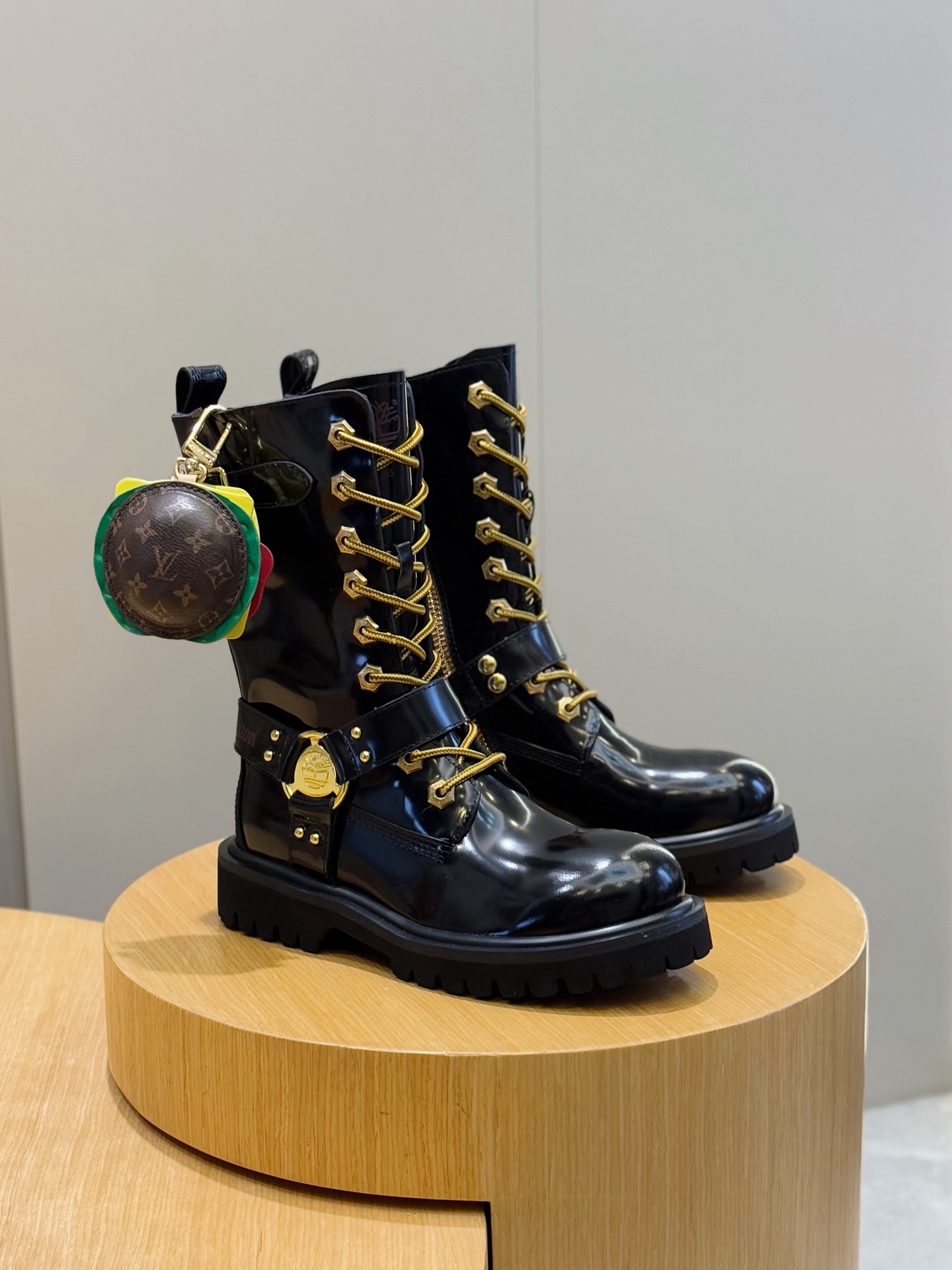 Louis Vuitton Timberland Male Basic Shoes M-l