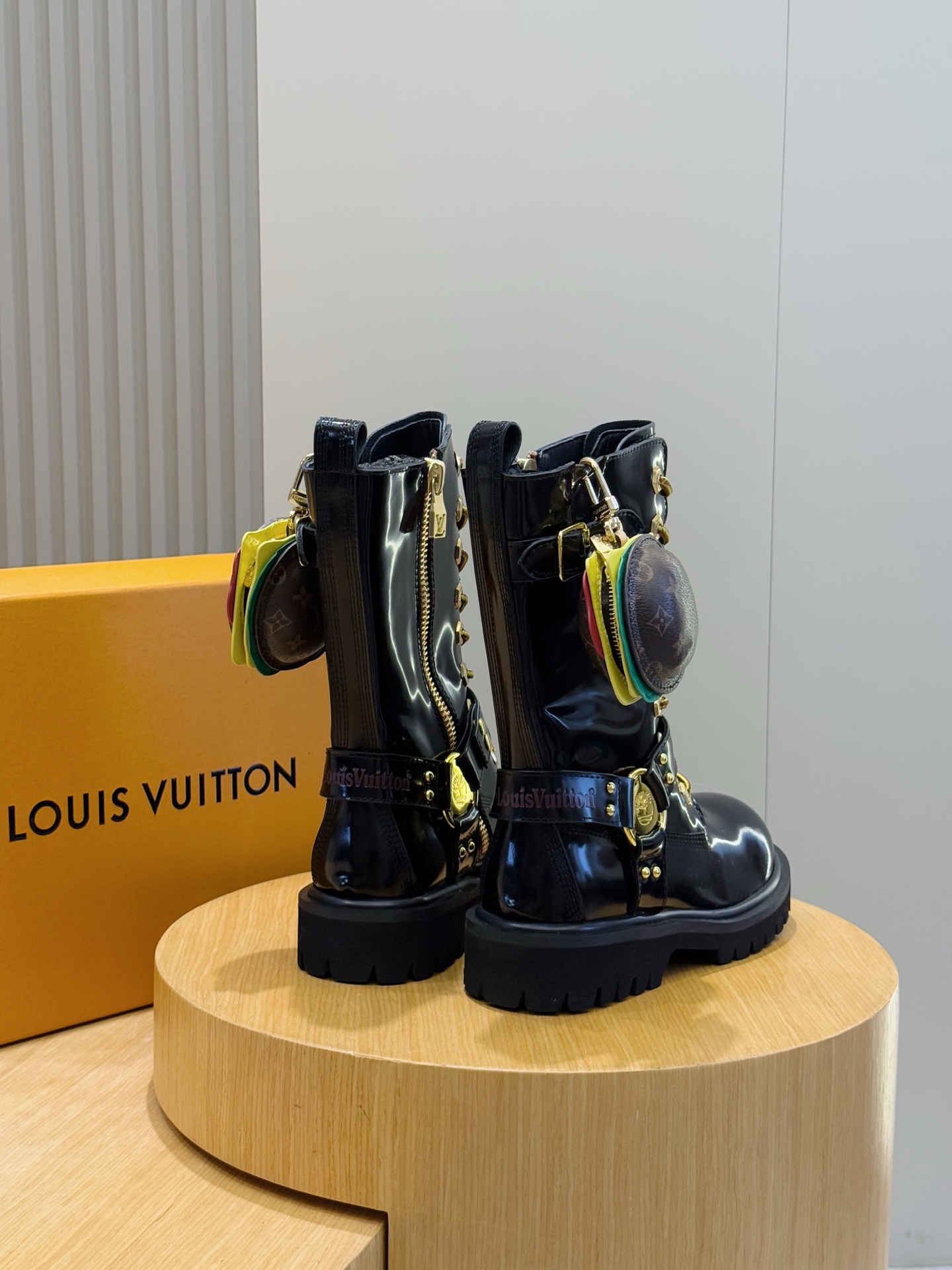 Louis Vuitton Timberland Male Basic Shoes M-l