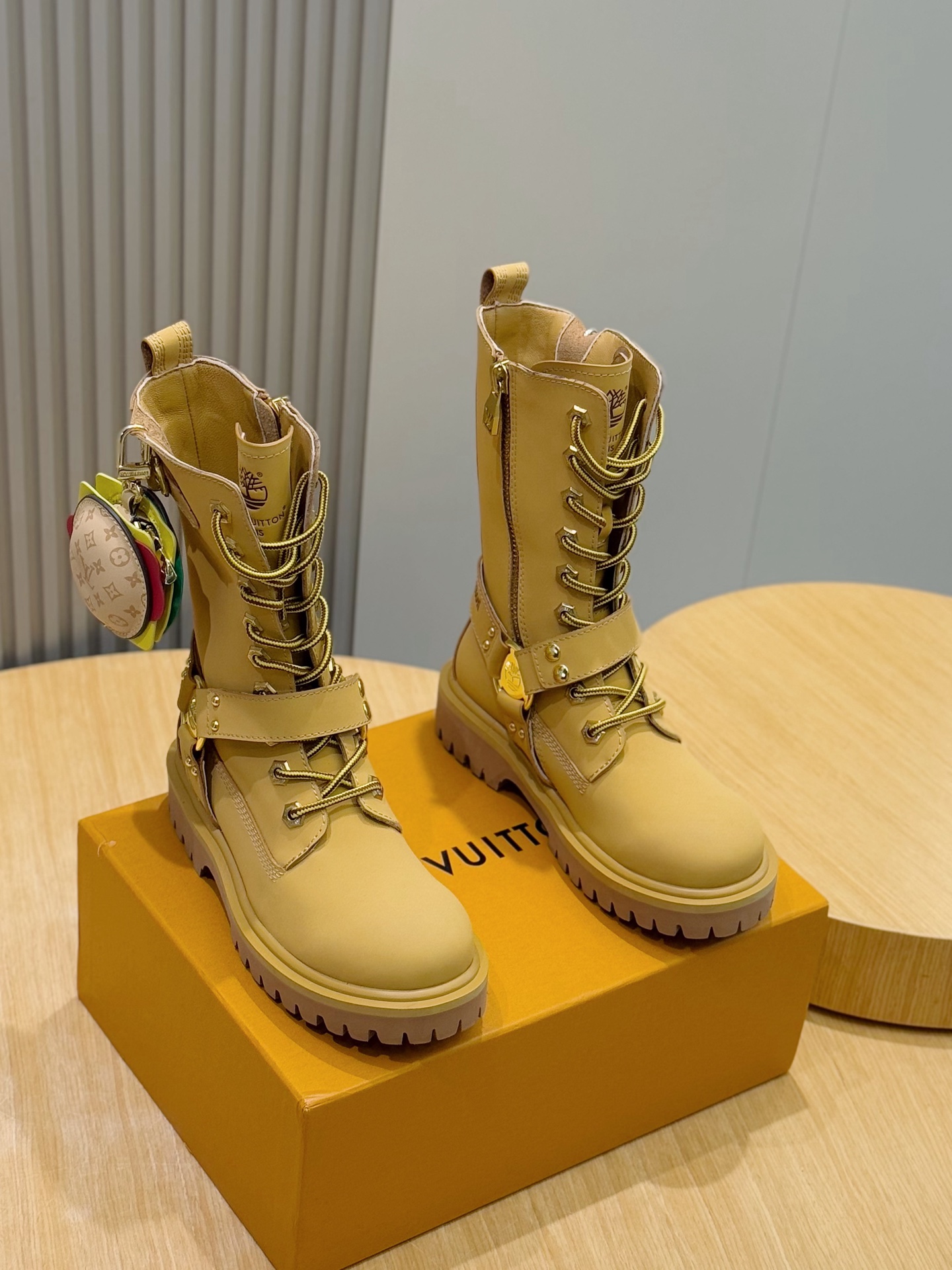 Louis Vuitton Timberland Male Basic Shoes M-l