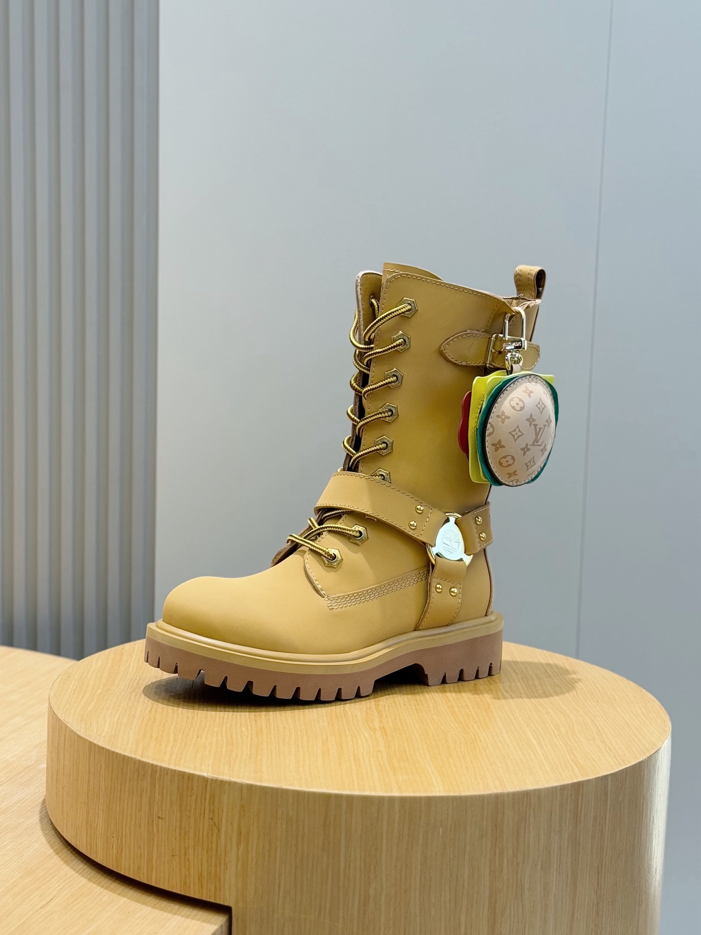 Louis Vuitton Timberland Male Basic Shoes M-l