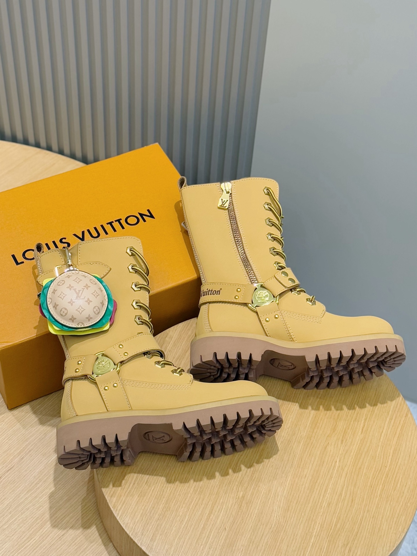 Louis Vuitton Timberland Male Basic Shoes M-l