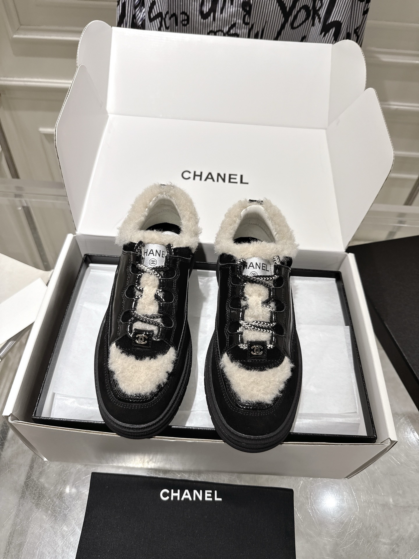 Chanel Sneakers L-s