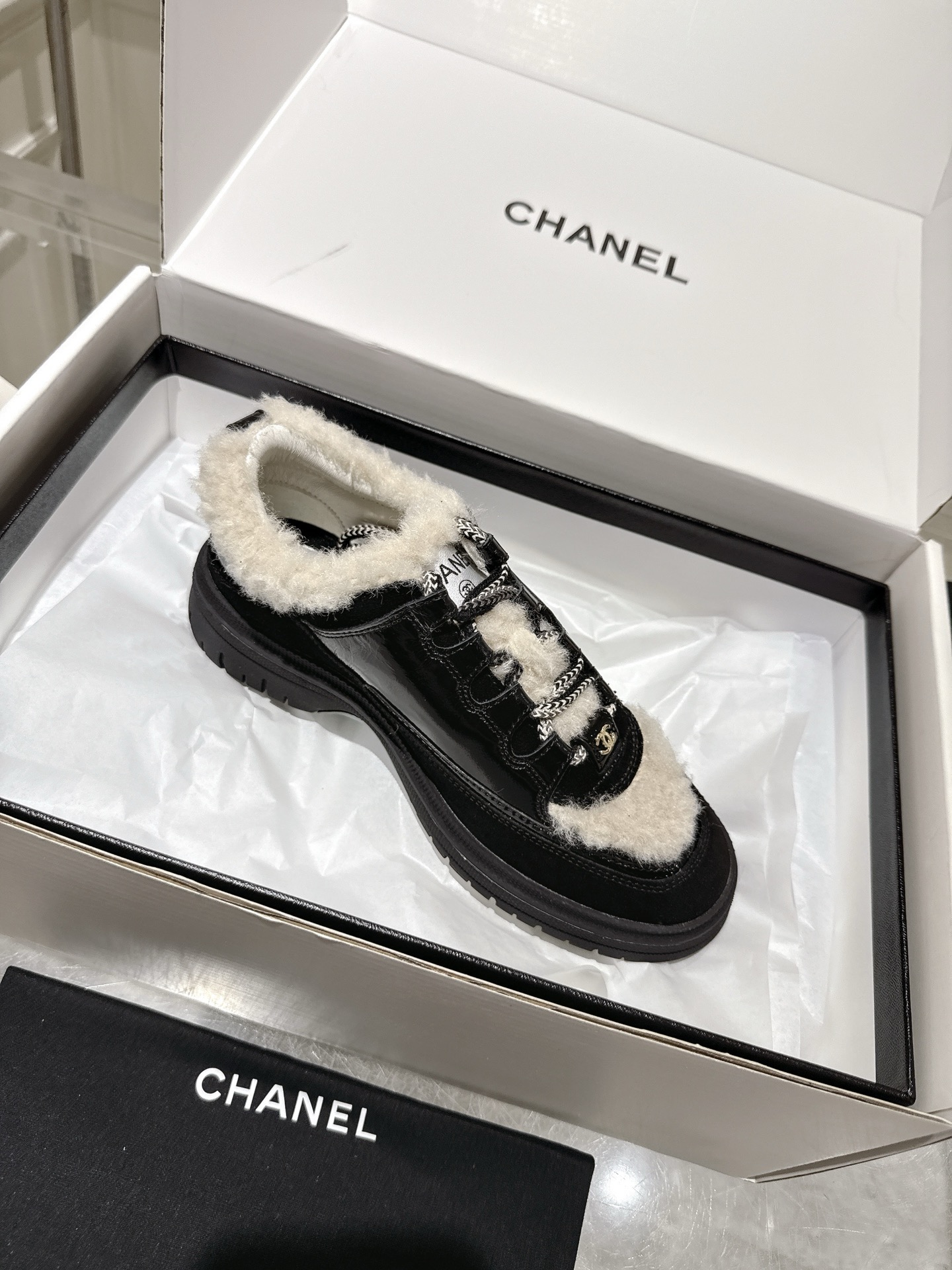 Chanel Sneakers L-s