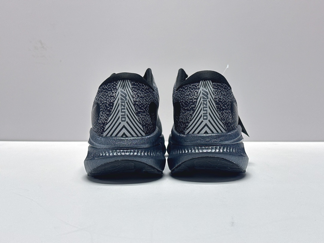Basic Shoes M-l-s