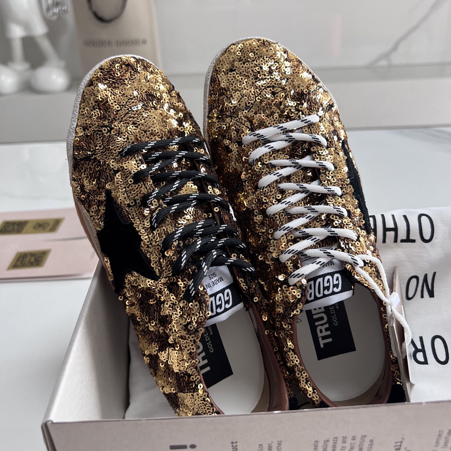 Golden Goose Basic Shoes S