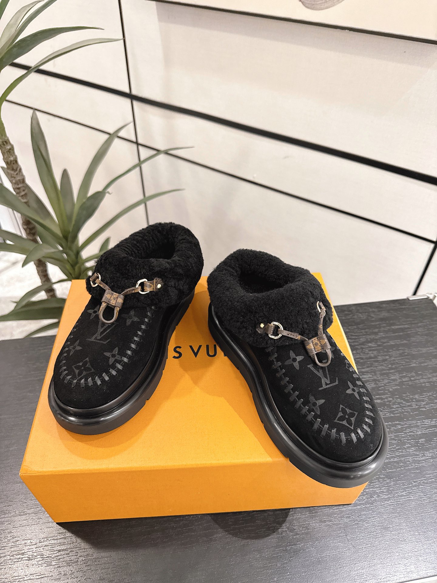 Louis Vuitton Boots M-l-s