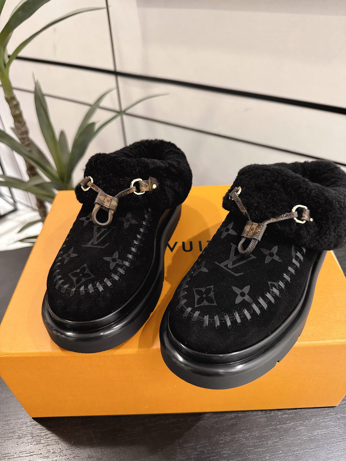 Louis Vuitton Boots M-l-s