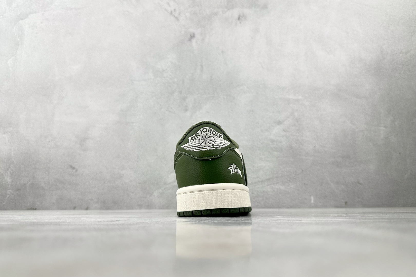 Jordan Nike Basic Shoes L-s