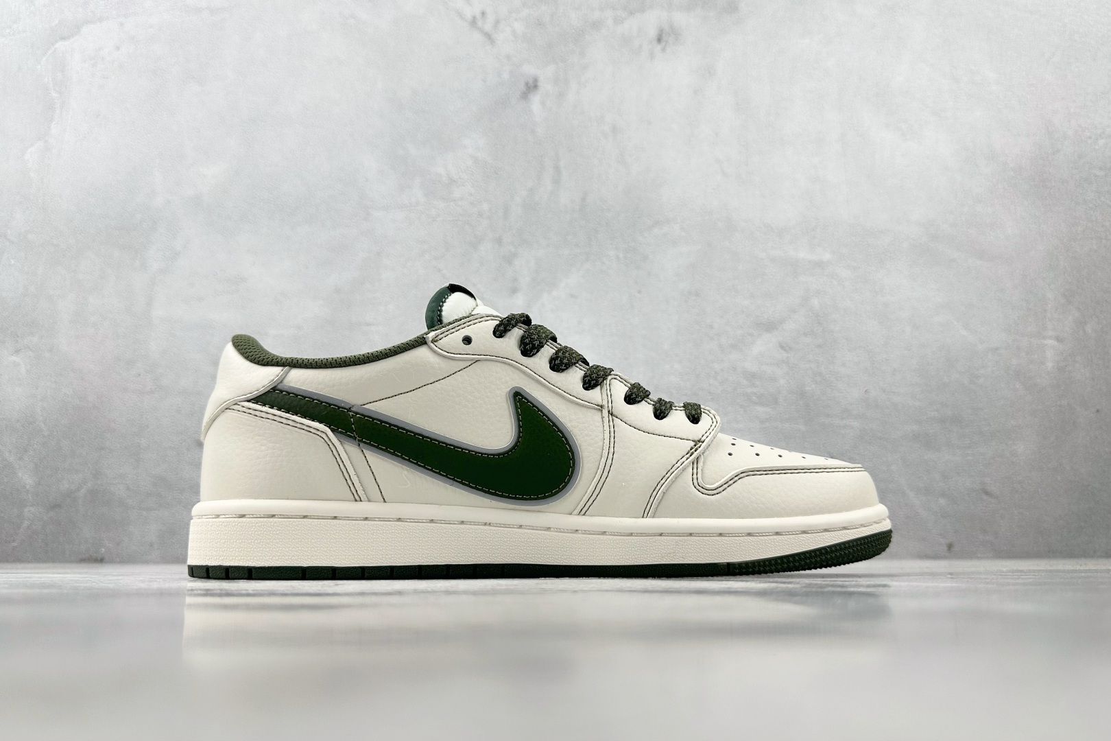 Jordan Nike Basic Shoes L-s