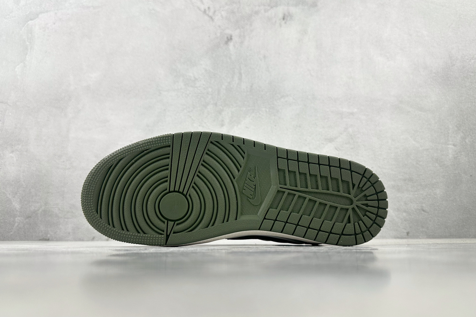 Jordan Nike Basic Shoes L-s