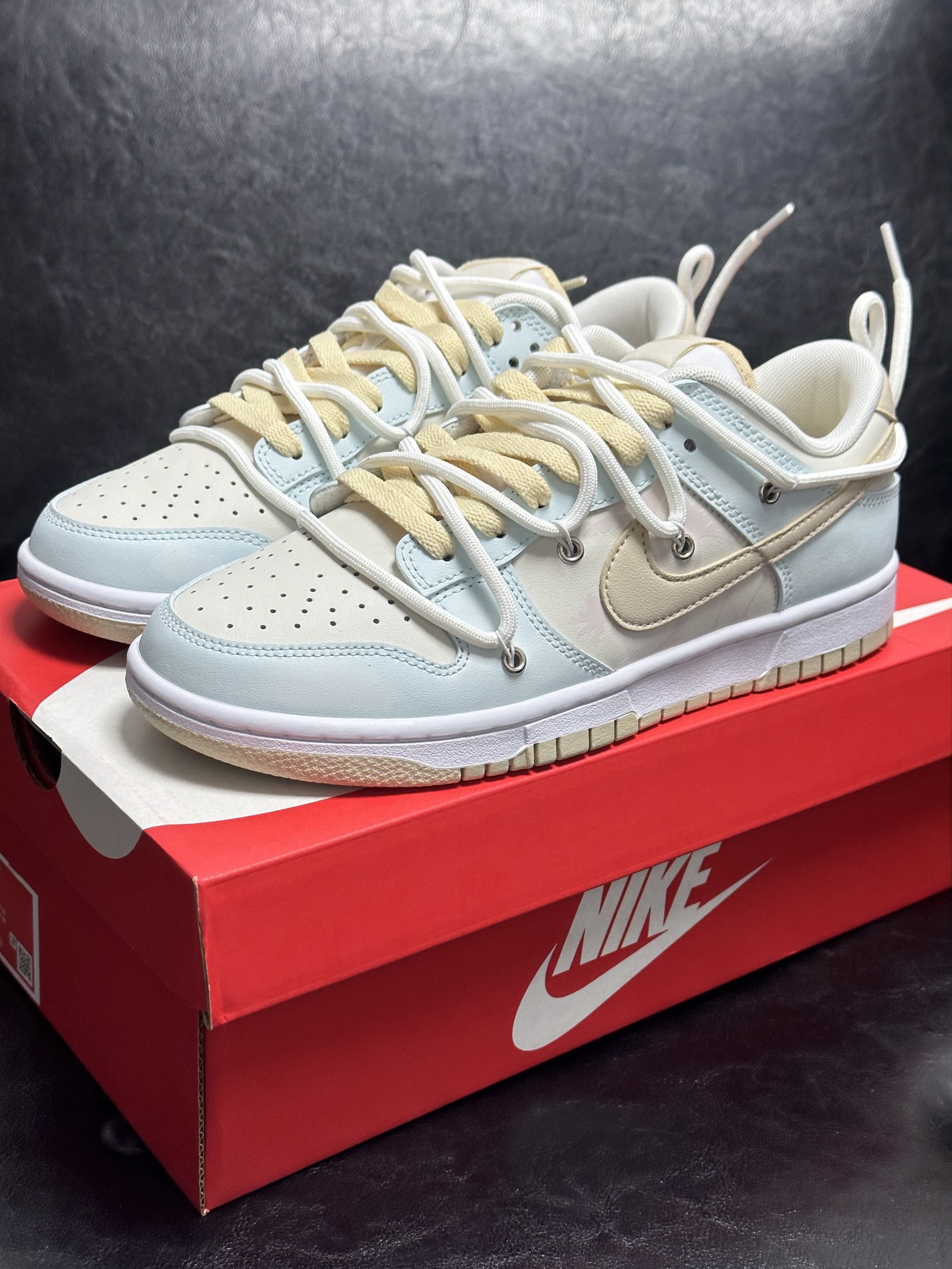 Nike Board Shoes L