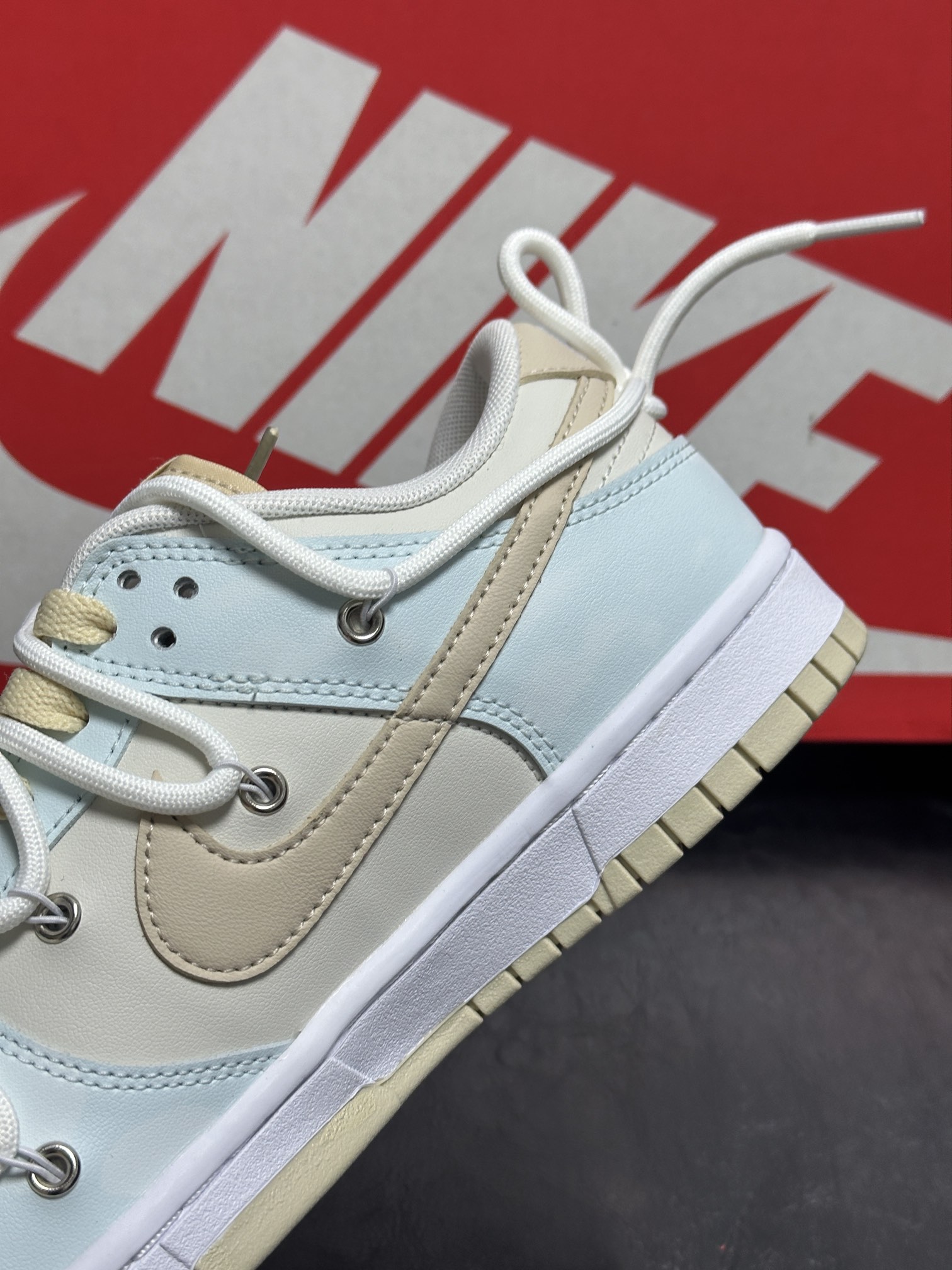 Nike Board Shoes L