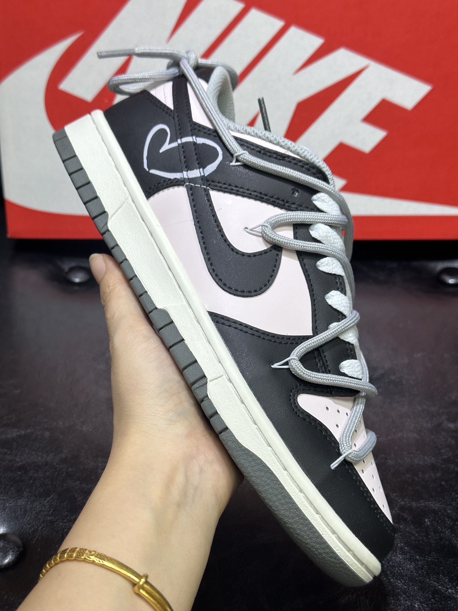 Nike Female Board Shoes L