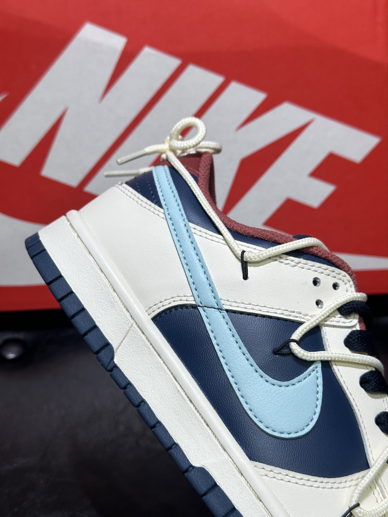 Nike Female Board Shoes L